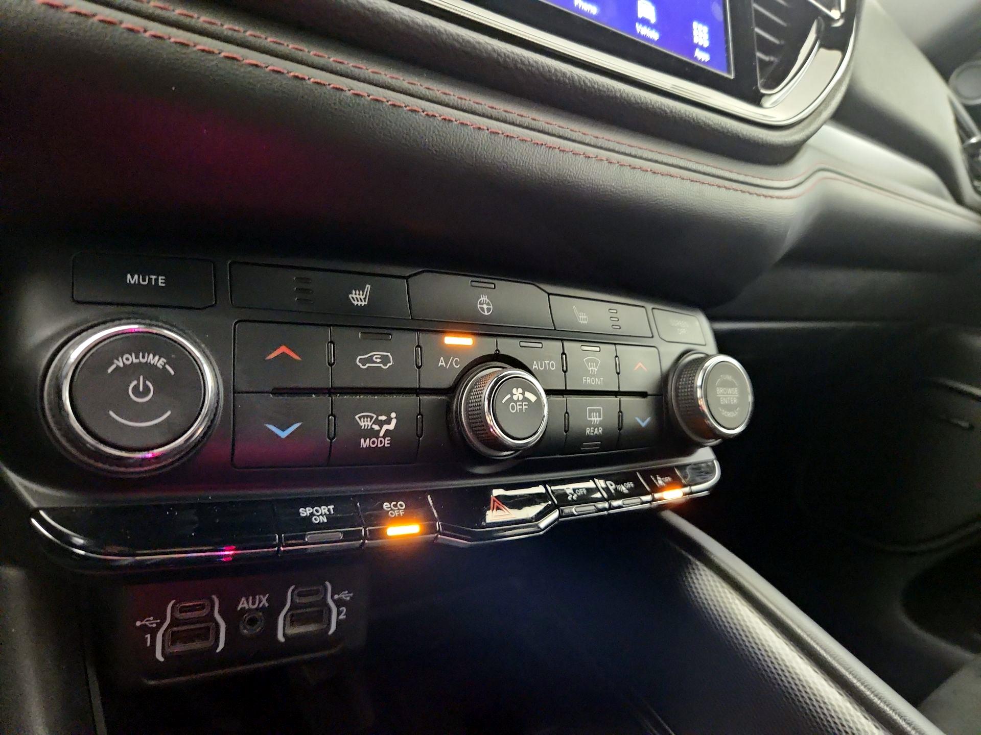 Thumbnail: 2021 Dodge Durango - 17