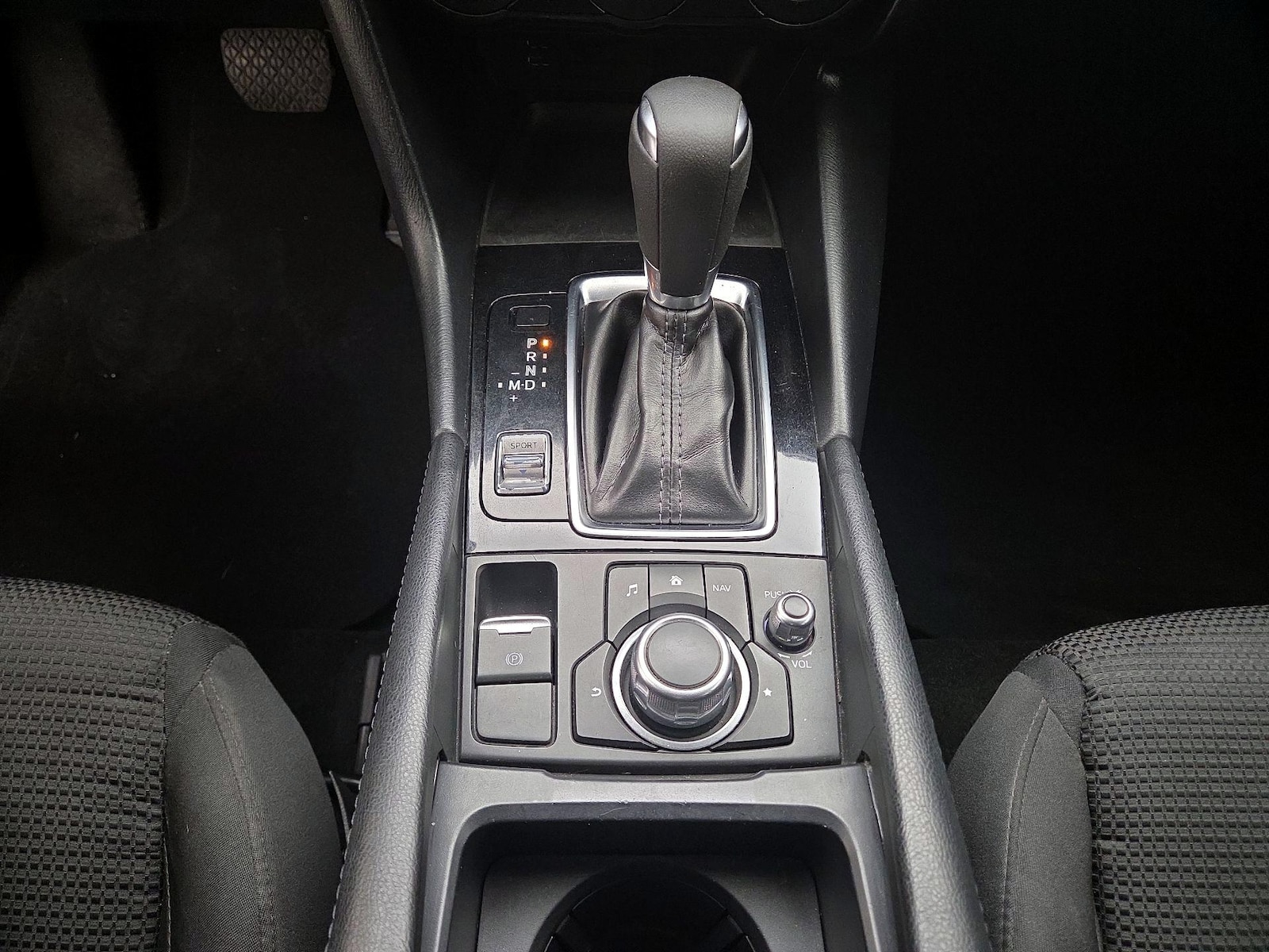 Photo 18