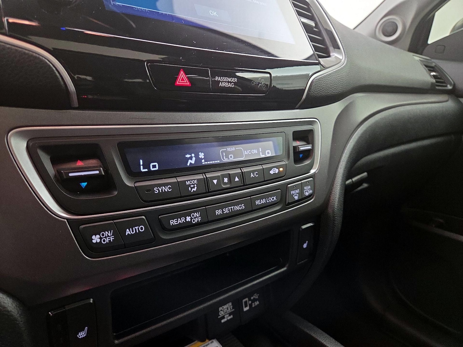 2021 Honda Pilot SE - Photo 17