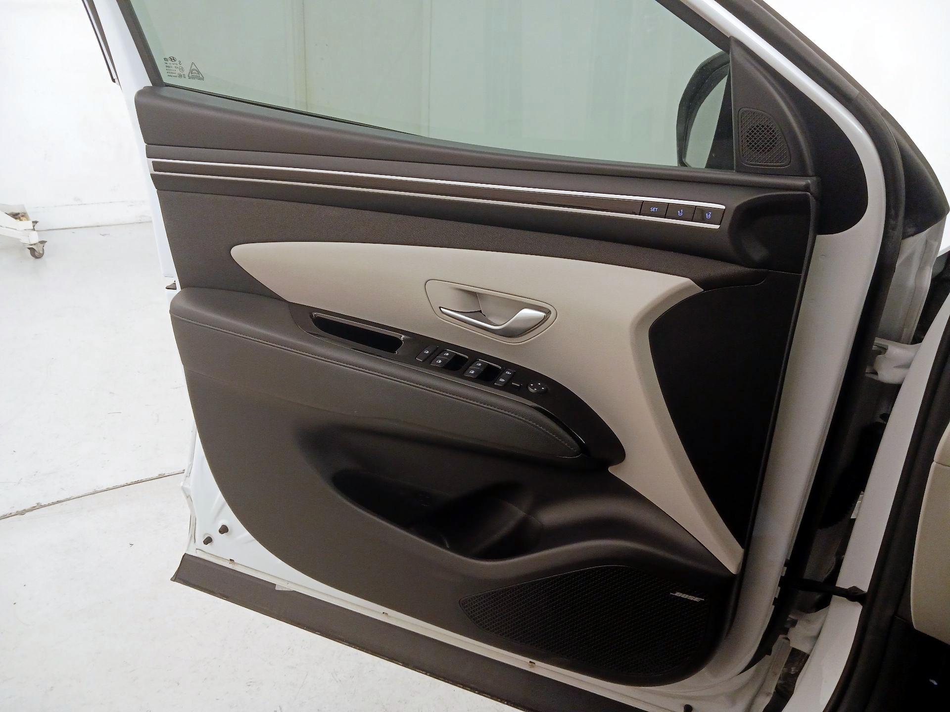 Thumbnail: 2022 Hyundai Tucson - 12