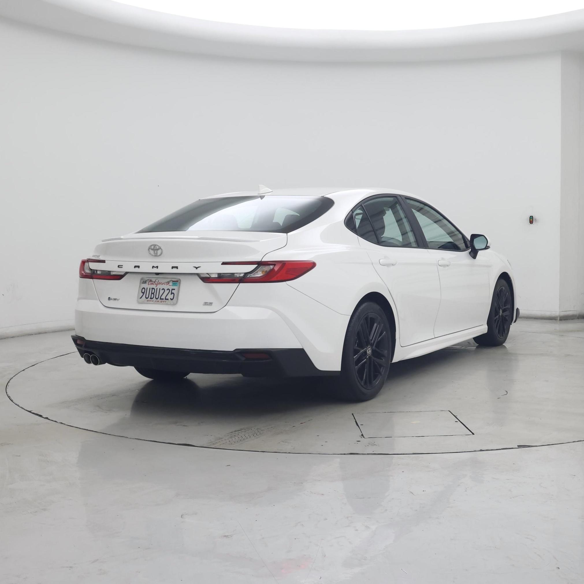 Thumbnail: 2025 Toyota Camry - 8
