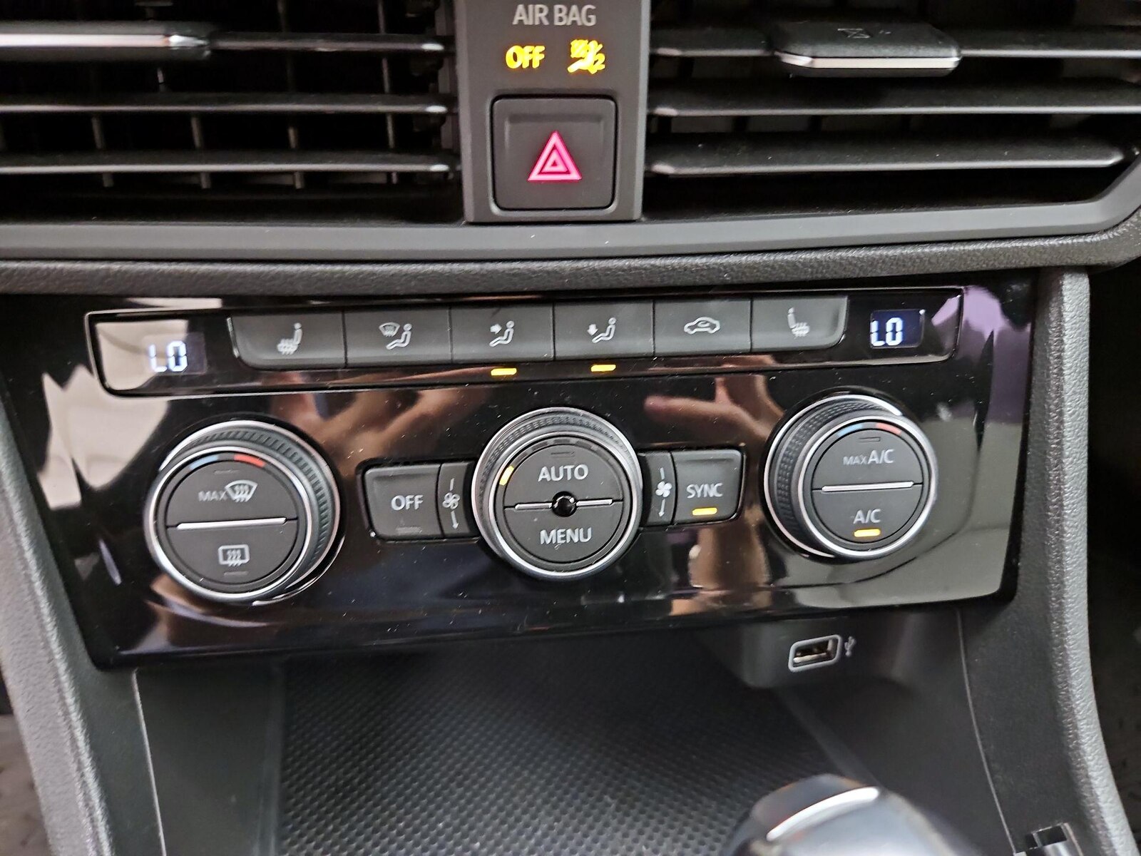 2019 Volkswagen Jetta R-Line - Photo 16