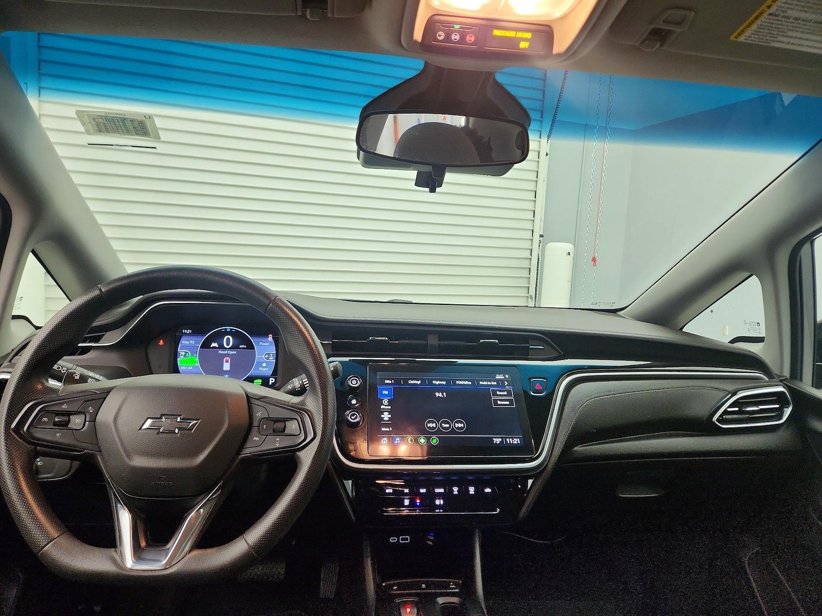 2023 Chevrolet Bolt EV LT - Photo 10