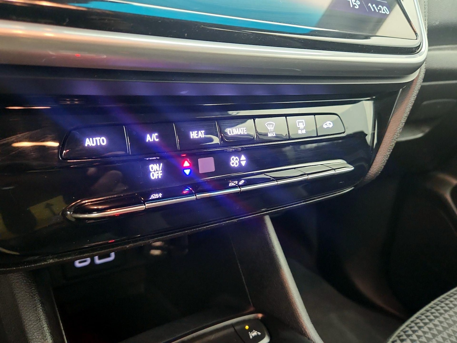 2023 Chevrolet Bolt EV LT - Photo 17