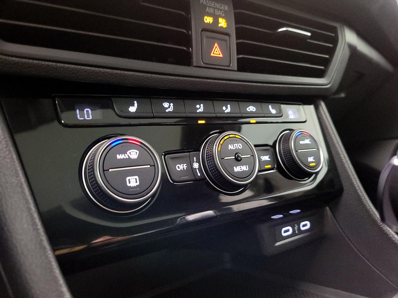 2024 Volkswagen Jetta SE - Photo 17