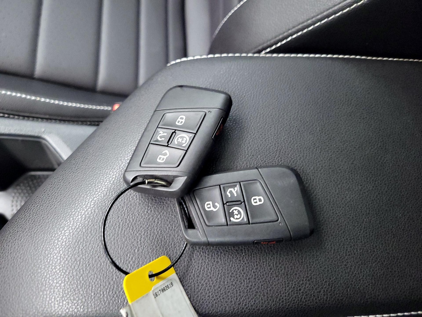 2024 Volkswagen Jetta SE - Photo 24