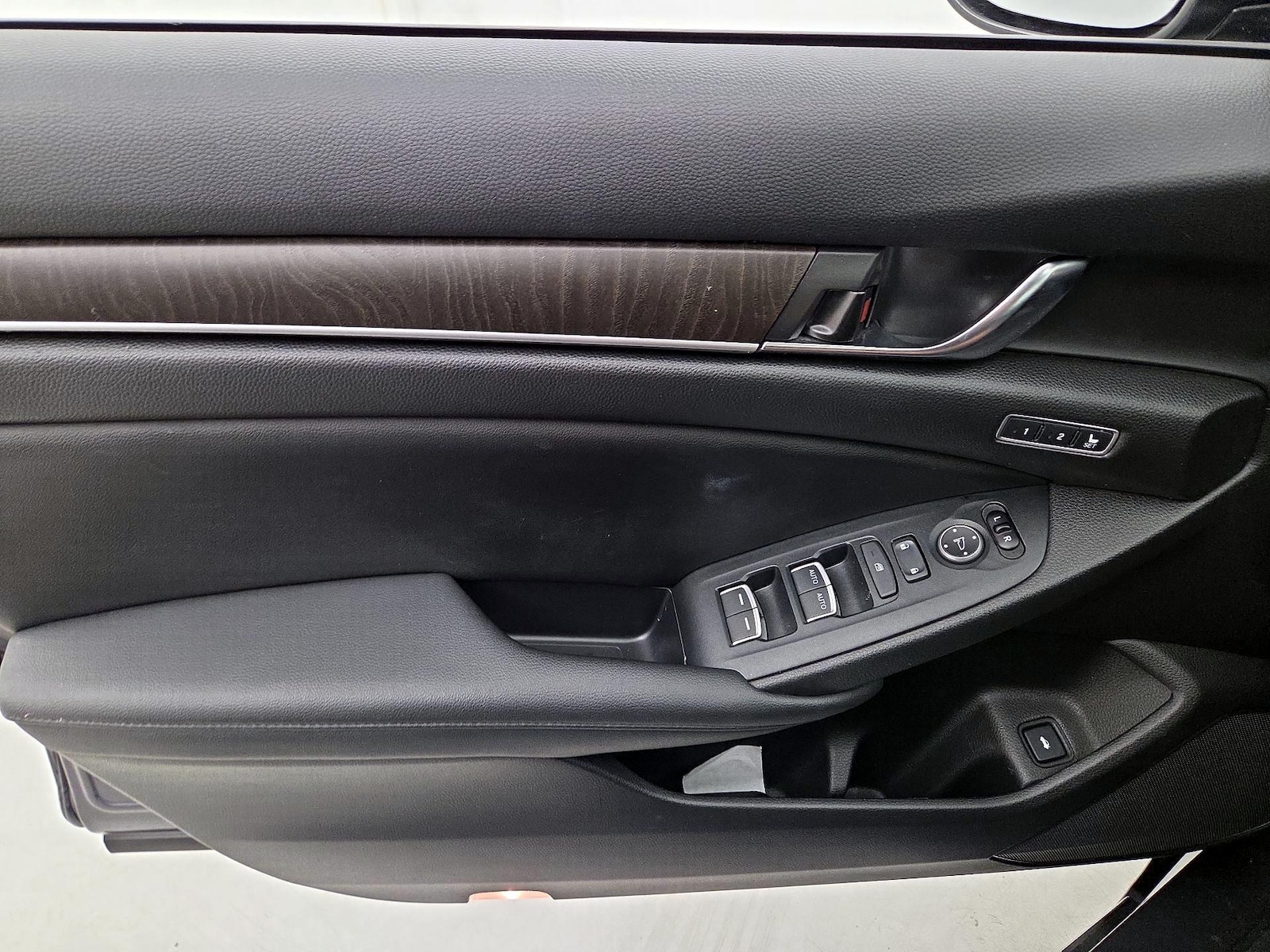 2020 Honda Accord Touring - Photo 13