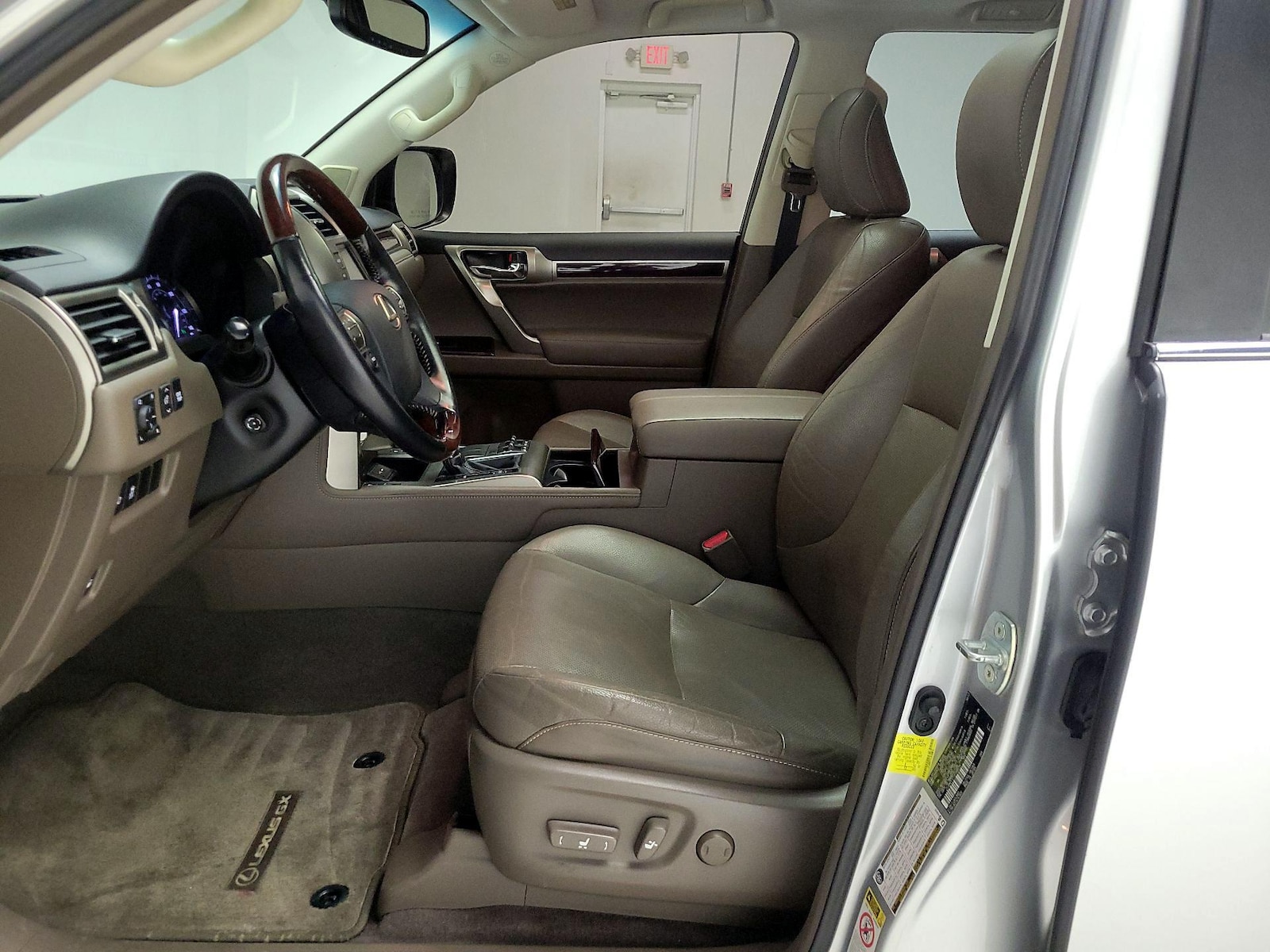 2018 Lexus GX Base - Photo 12