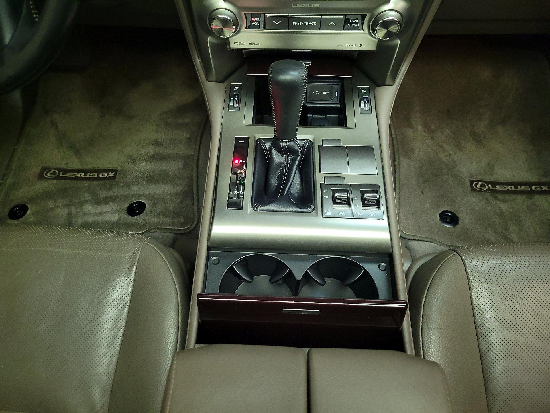 Thumbnail: 2018 Lexus GX - 18