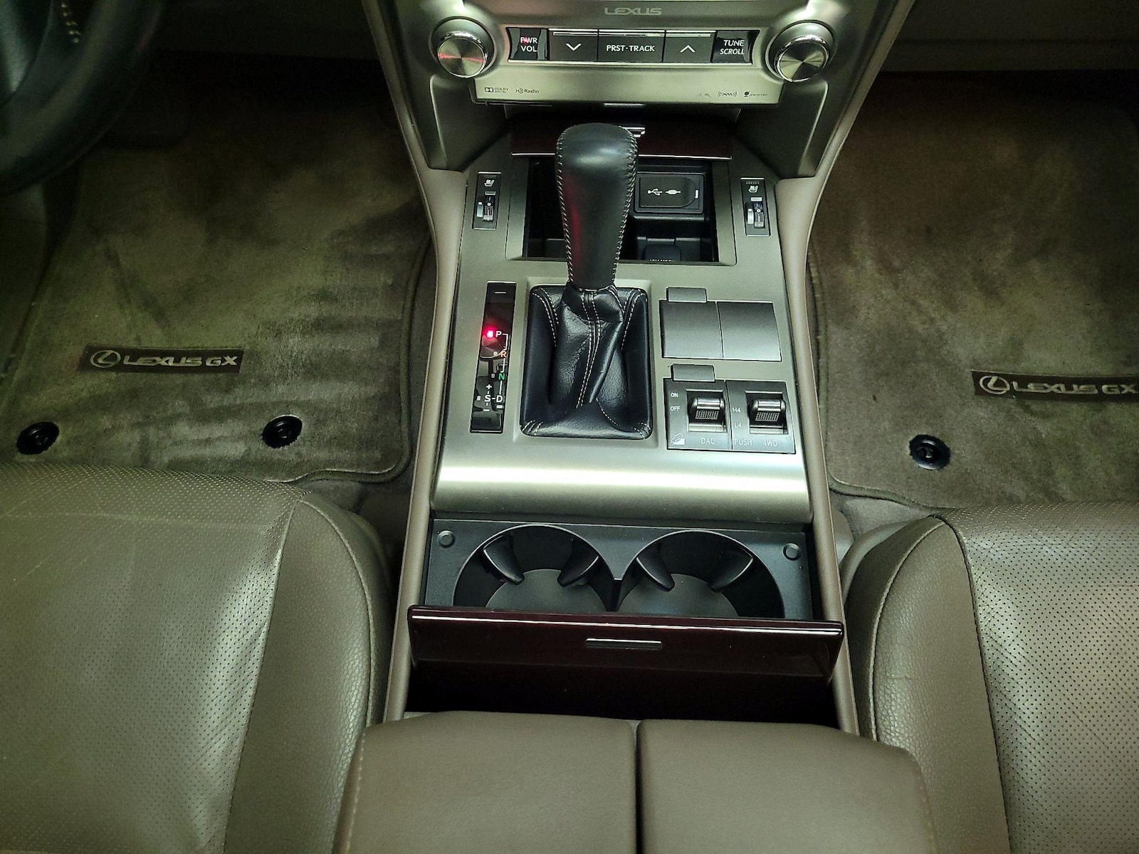 2018 Lexus GX Base - Photo 19