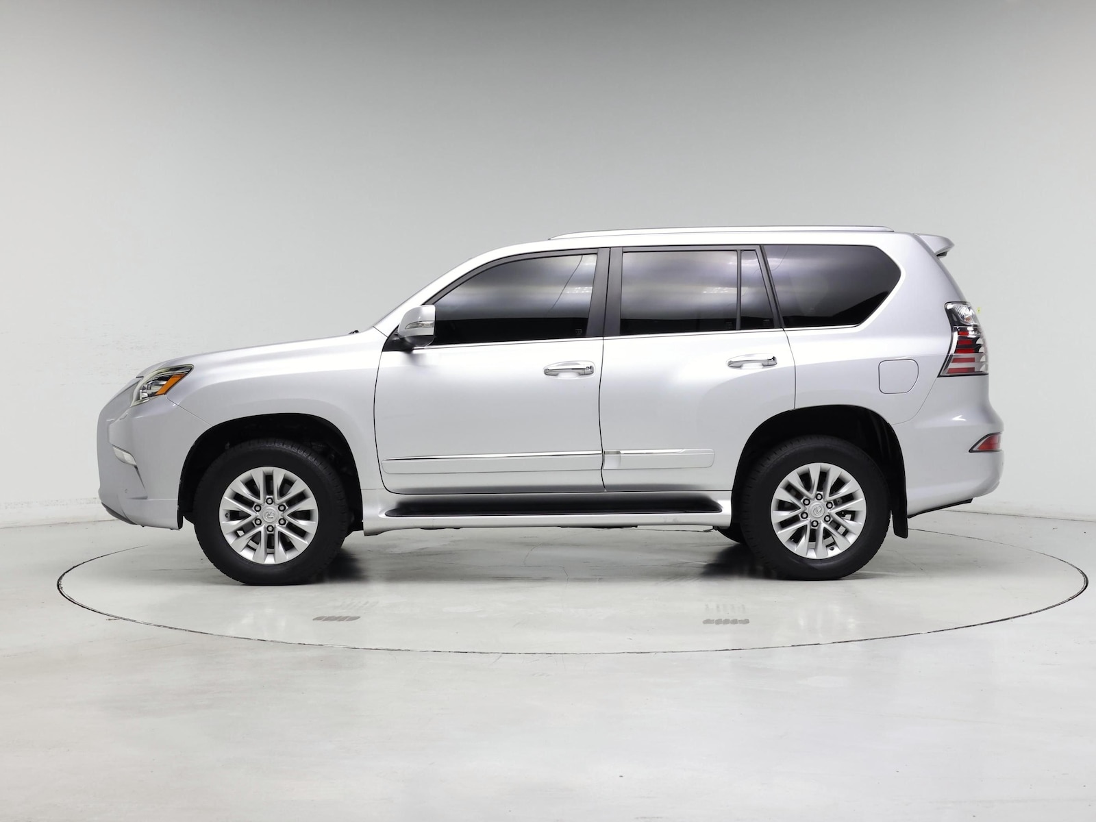 2018 Lexus GX Base - Photo 4