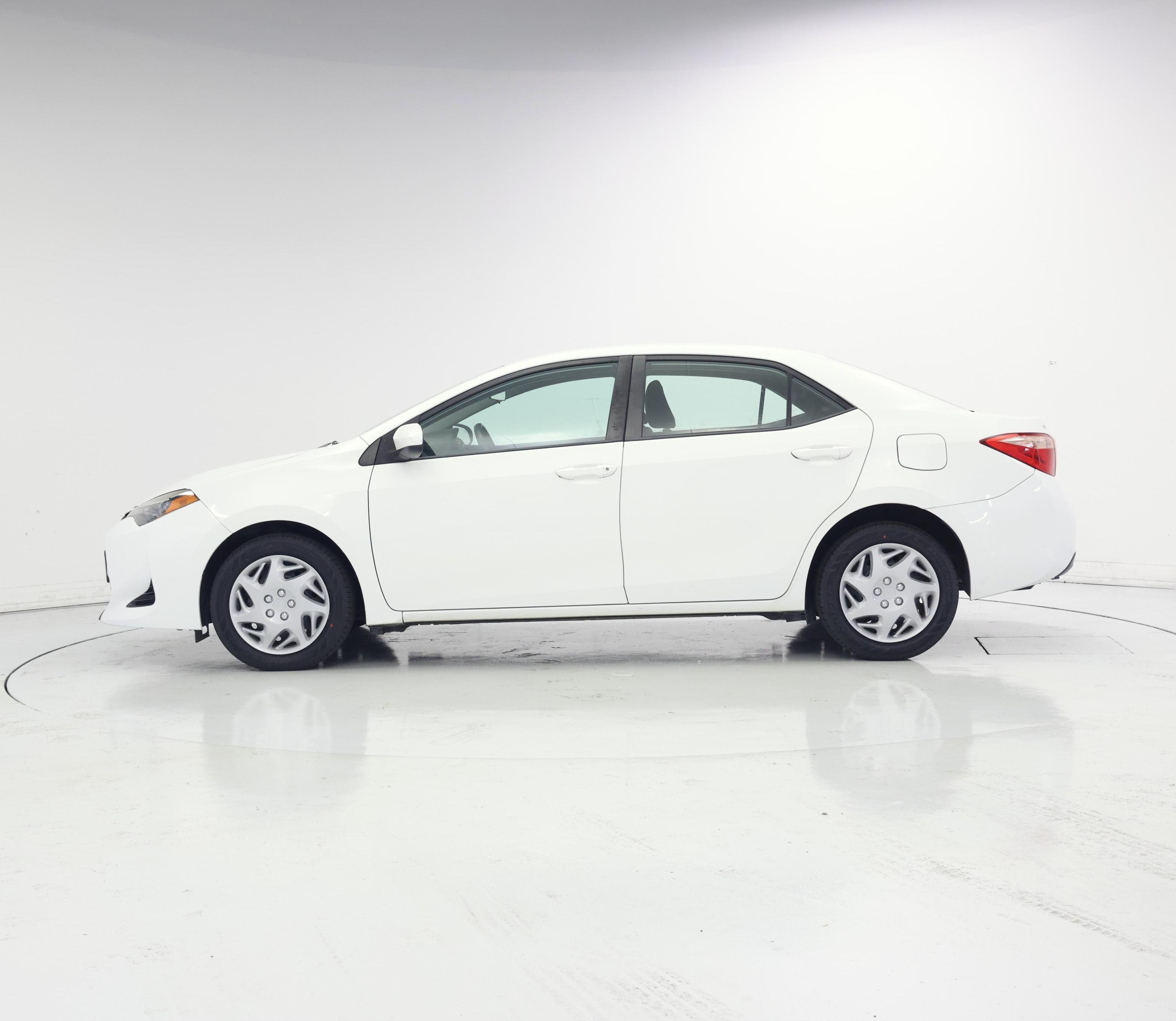 Thumbnail: 2017 Toyota Corolla - 3