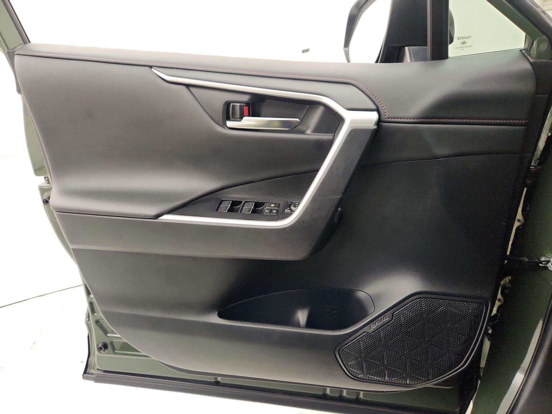 Thumbnail: 2024 Toyota RAV4 - 12