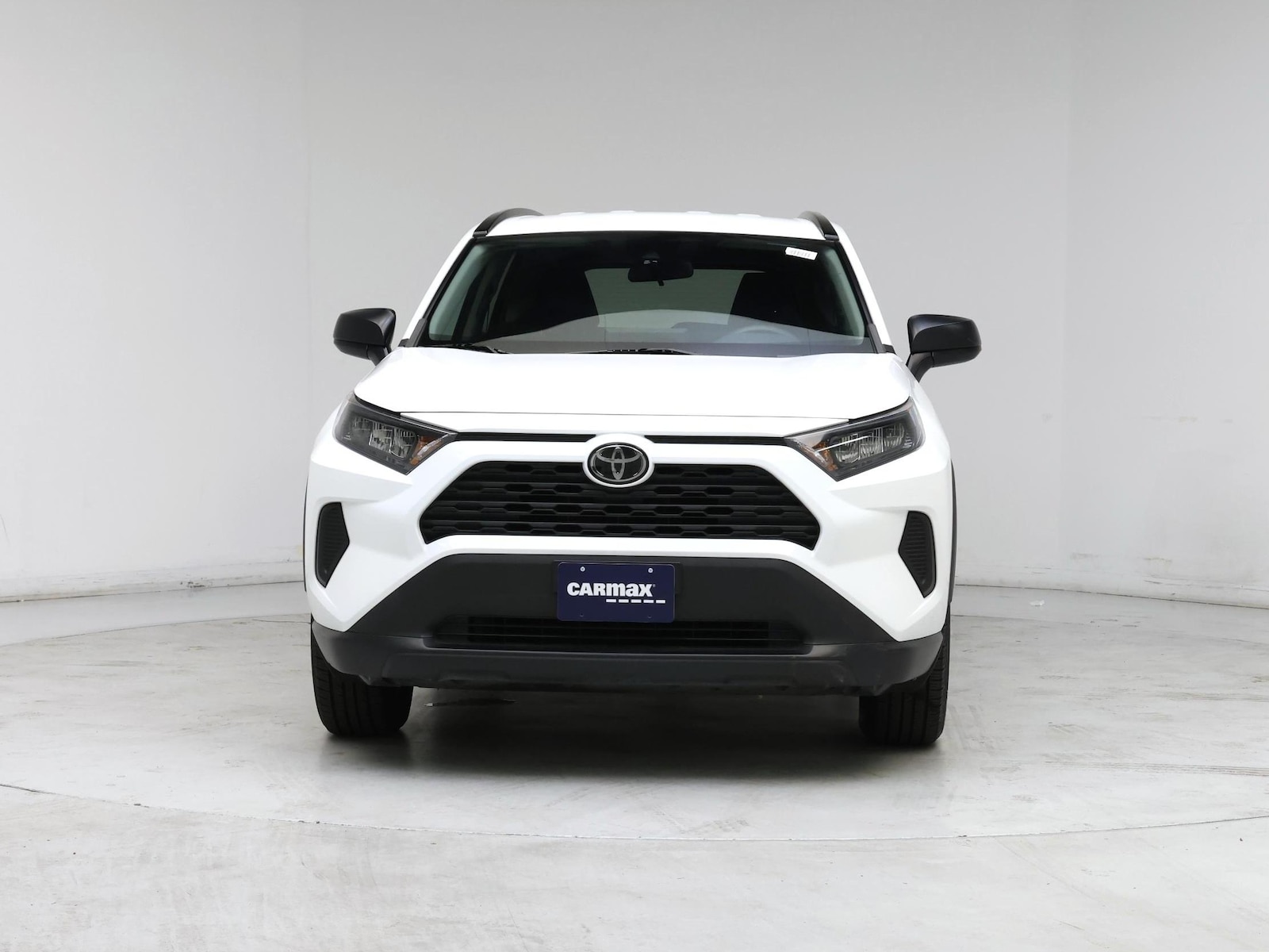 2019 Toyota RAV4 LE - Photo 6