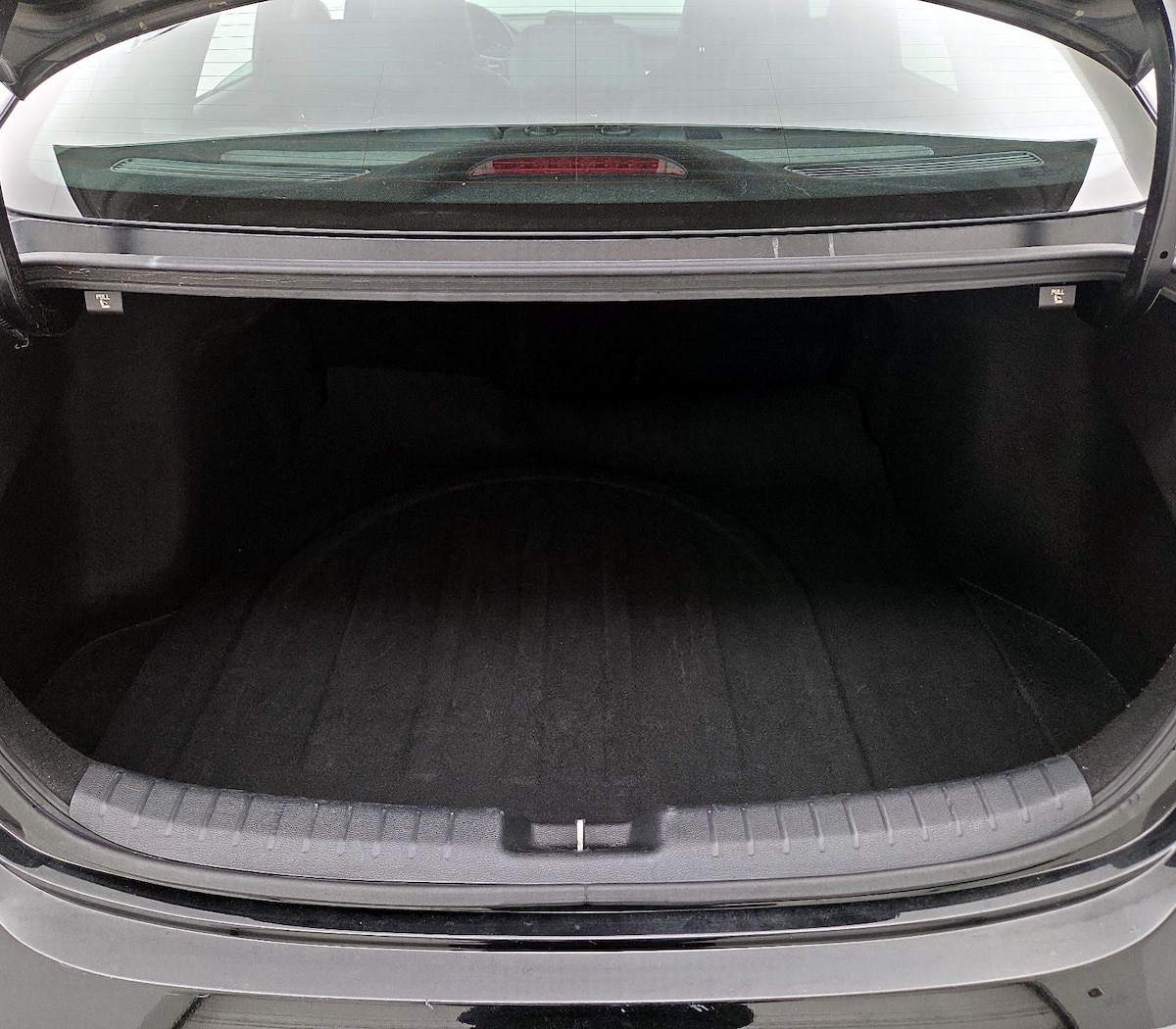 Trunk/Cargo (Seats Up)