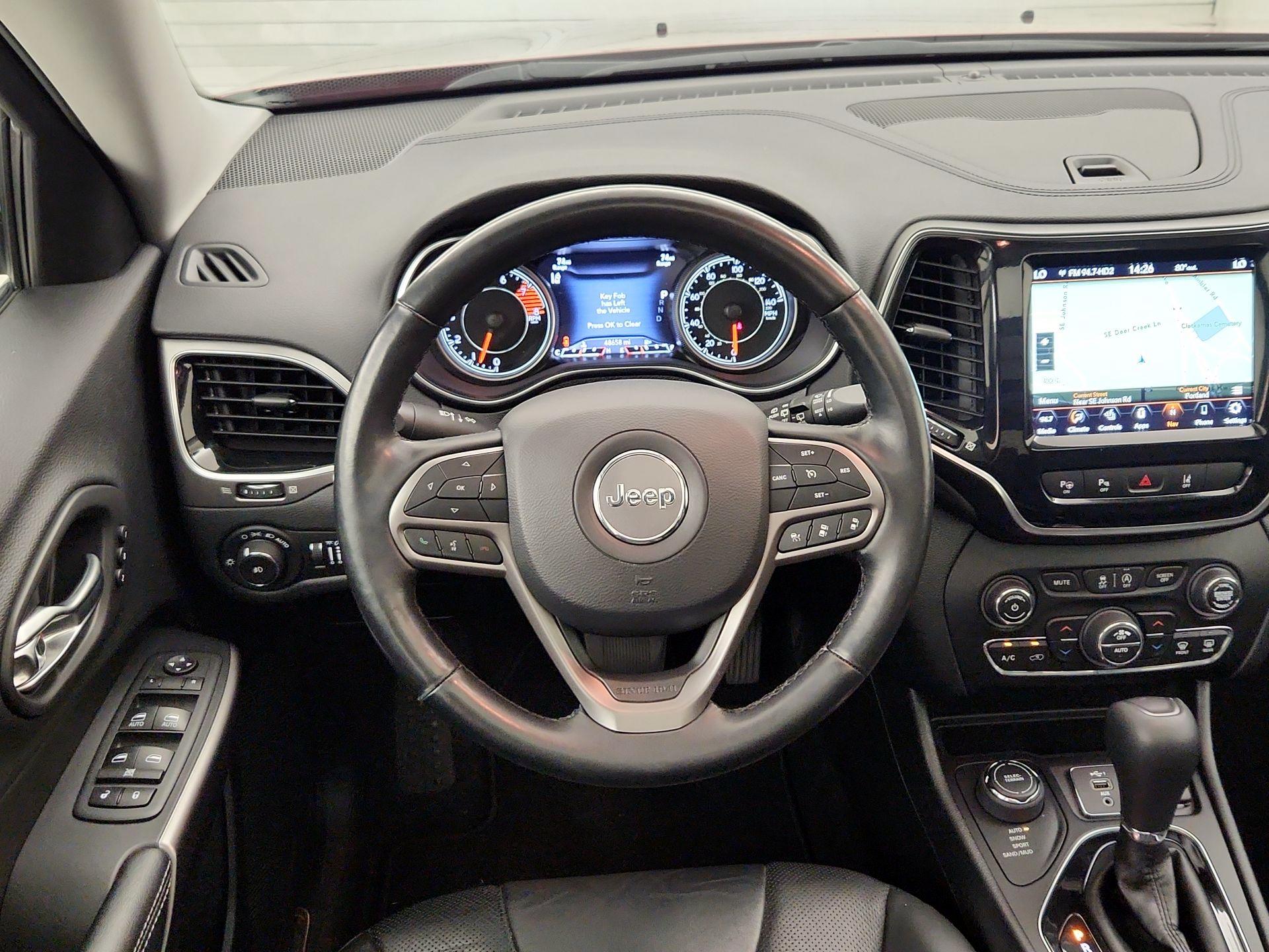 Thumbnail: 2020 Jeep Cherokee - 10