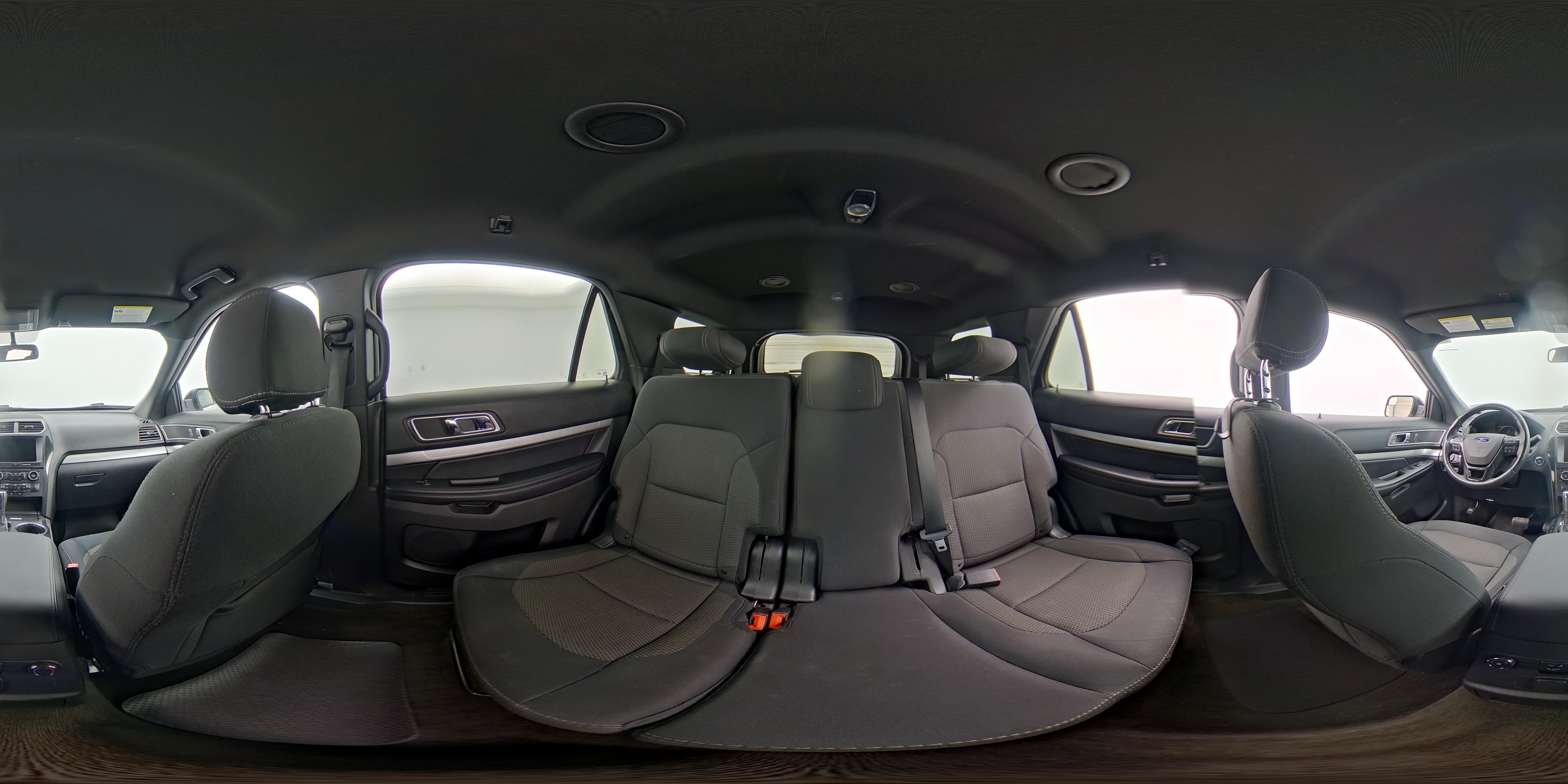 2017 Ford Explorer XLT - Photo 26