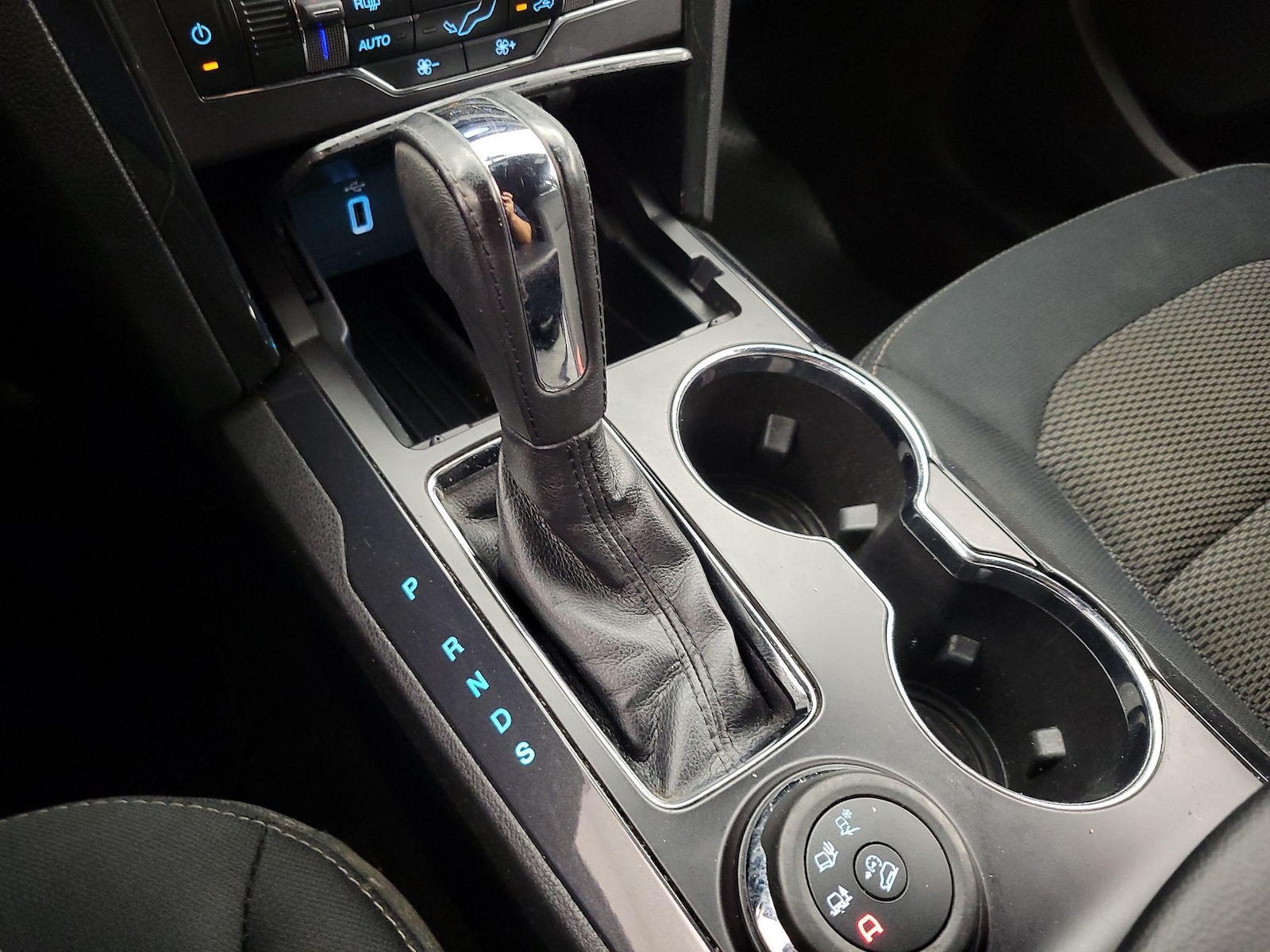 2017 Ford Explorer XLT - Photo 18