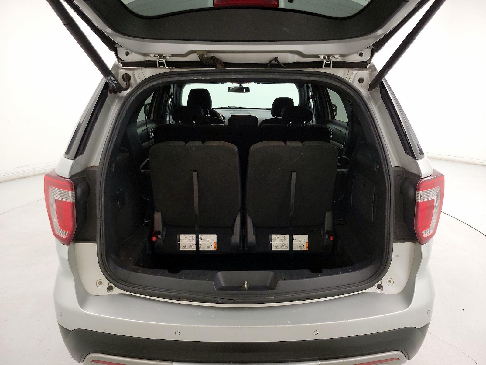 2017 Ford Explorer XLT - Photo 22