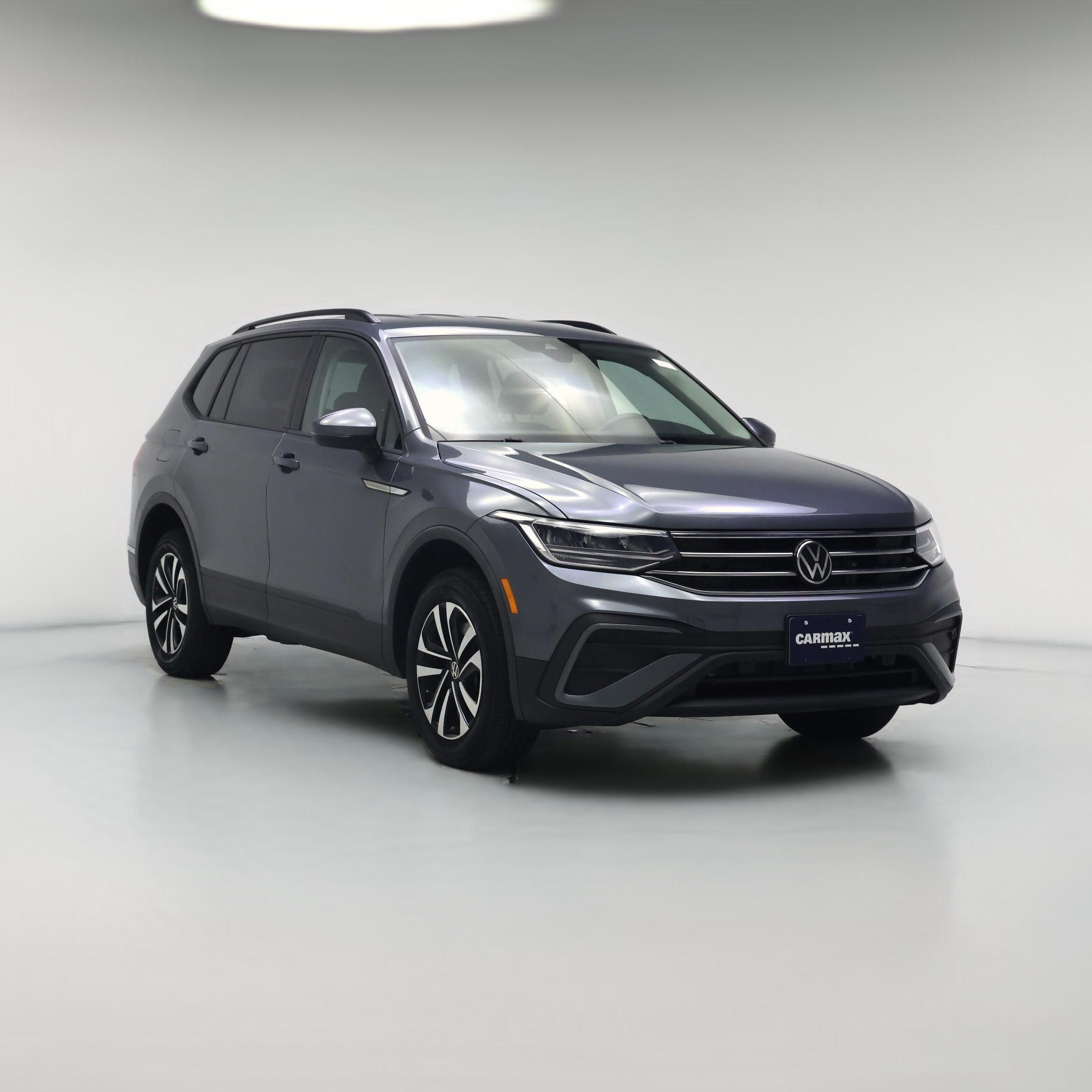 Thumbnail: 2022 Volkswagen Tiguan - 1