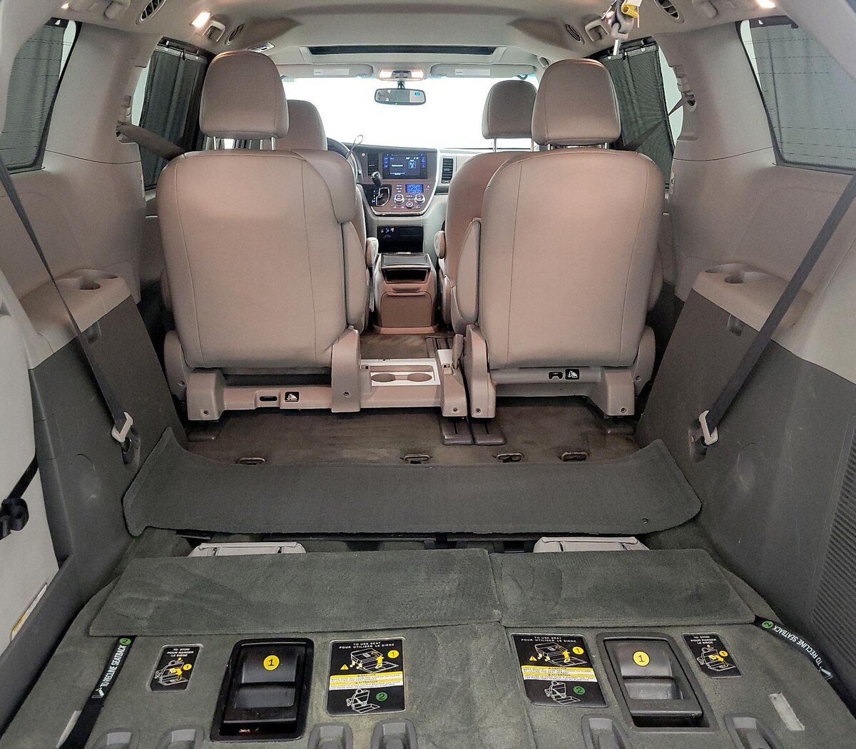 Trunk/Cargo (Seats Up)