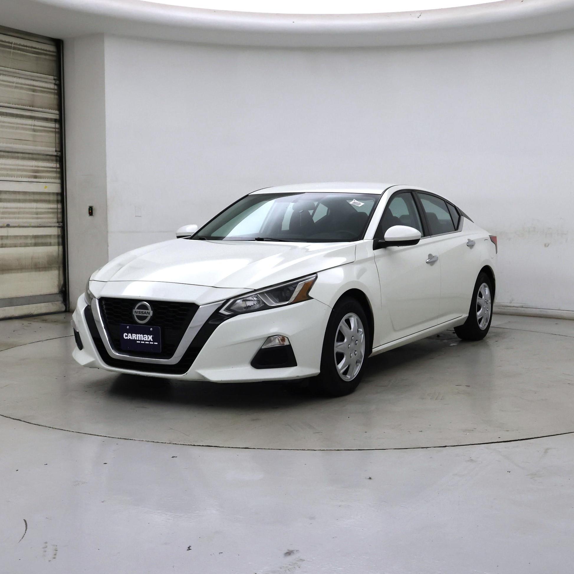 Thumbnail: 2020 Nissan Altima - 4