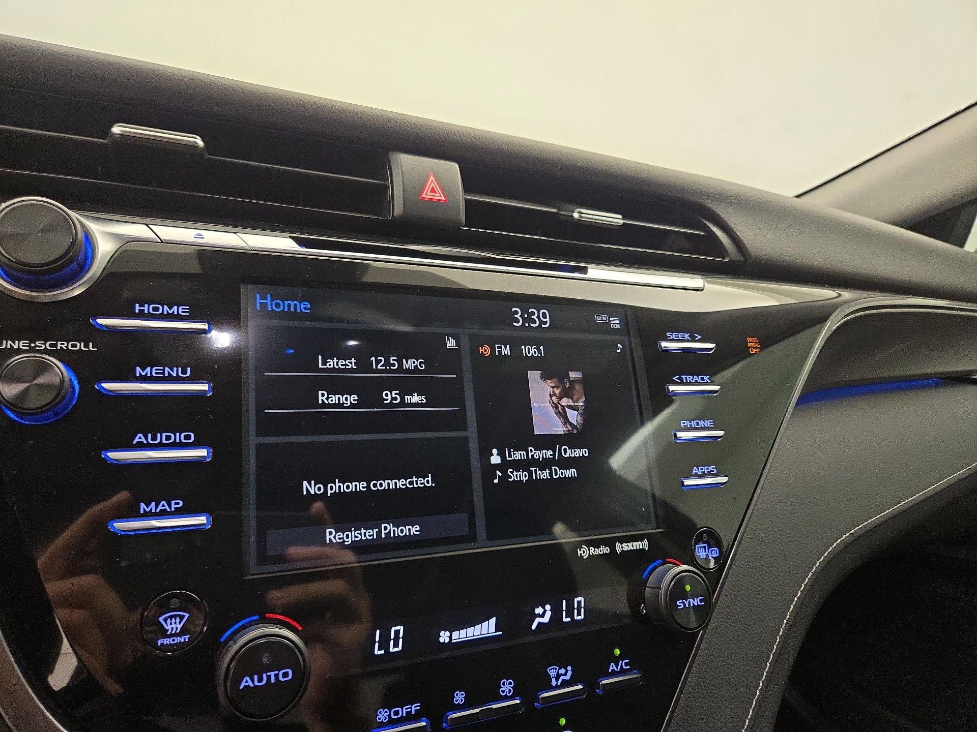 Thumbnail: 2020 Toyota Camry - 15
