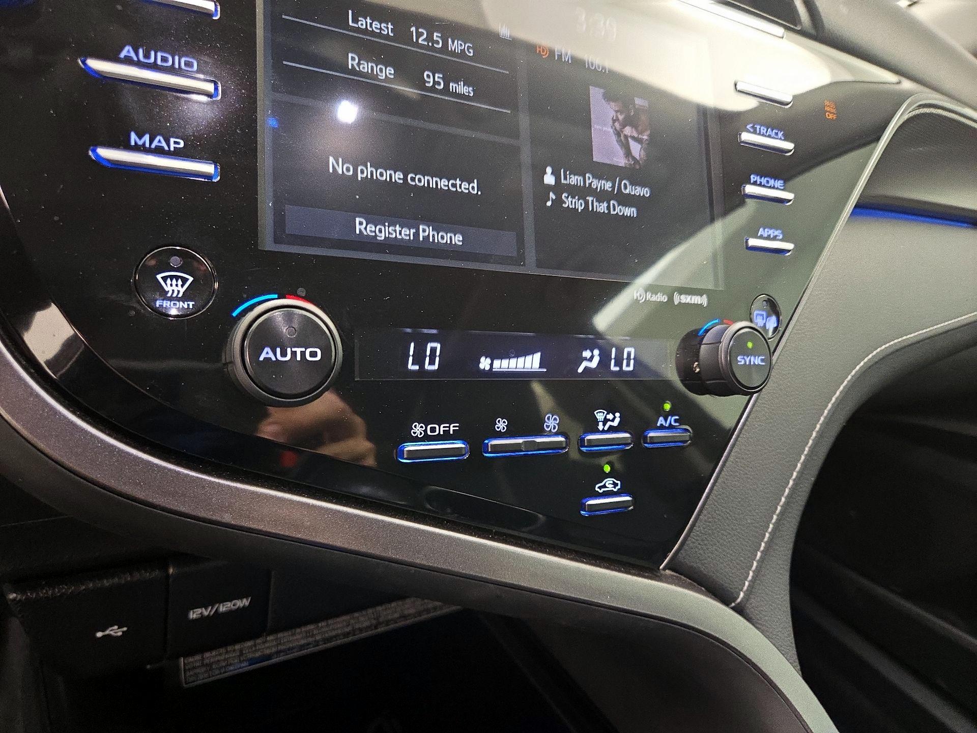 Thumbnail: 2020 Toyota Camry - 16