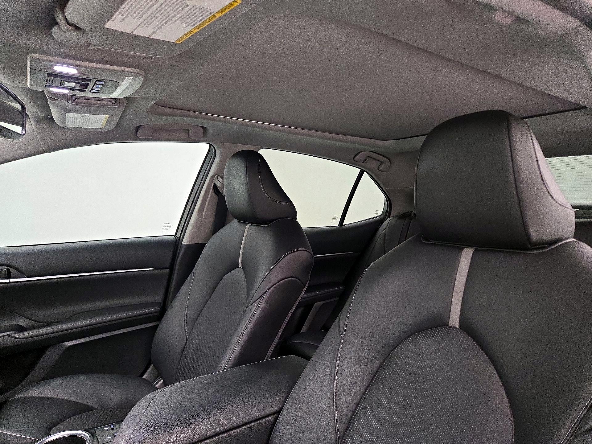 Thumbnail: 2020 Toyota Camry - 19