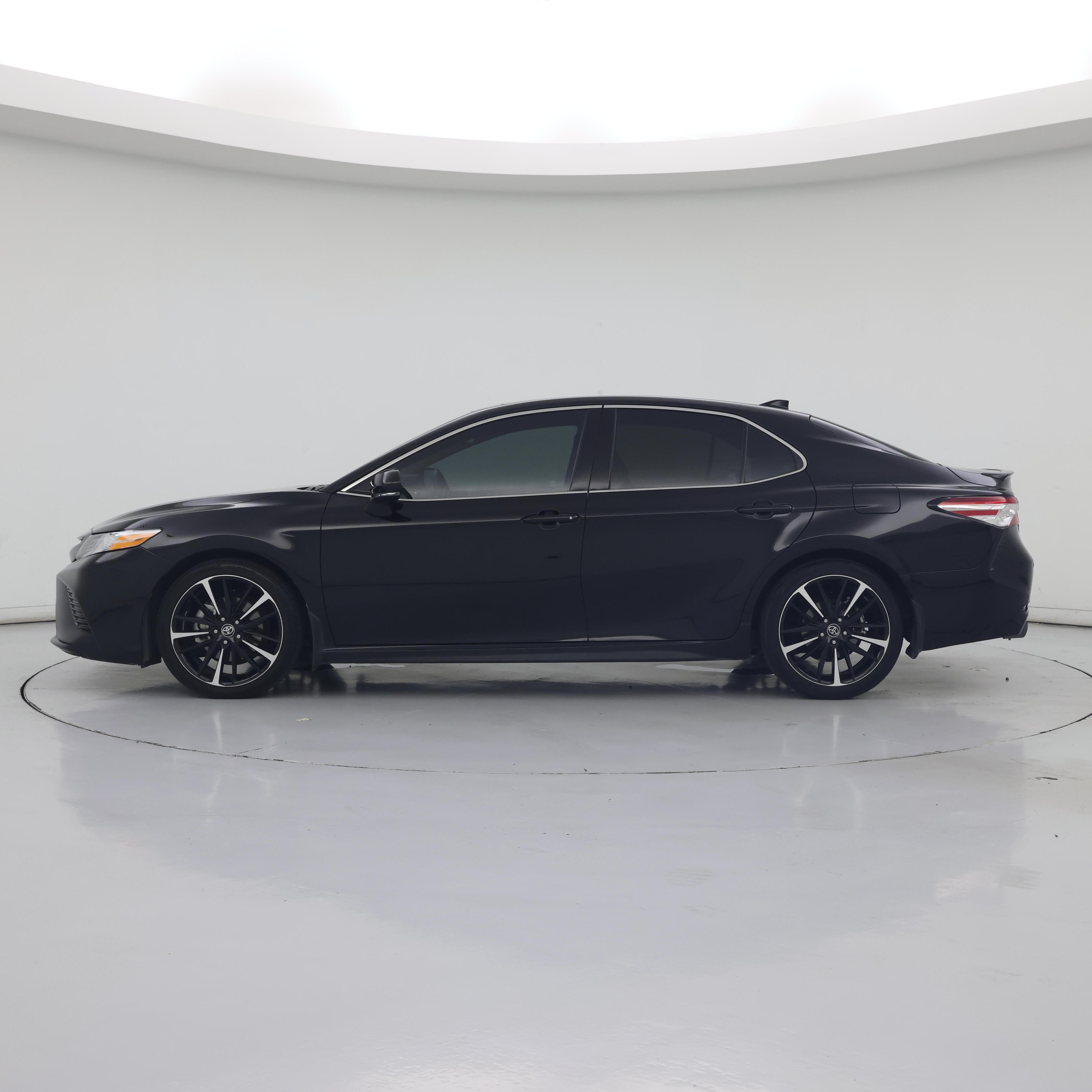 Thumbnail: 2020 Toyota Camry - 3