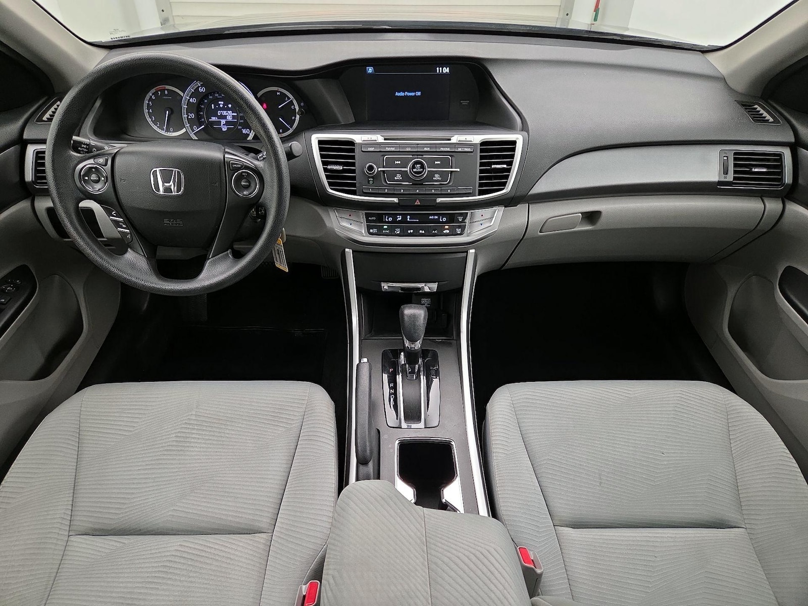 2015 Honda Accord LX - Photo 10