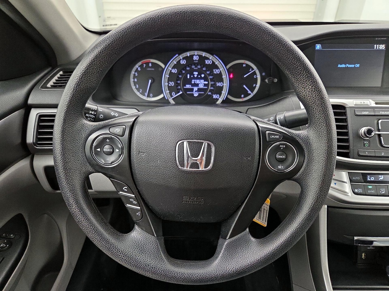 2015 Honda Accord LX - Photo 11