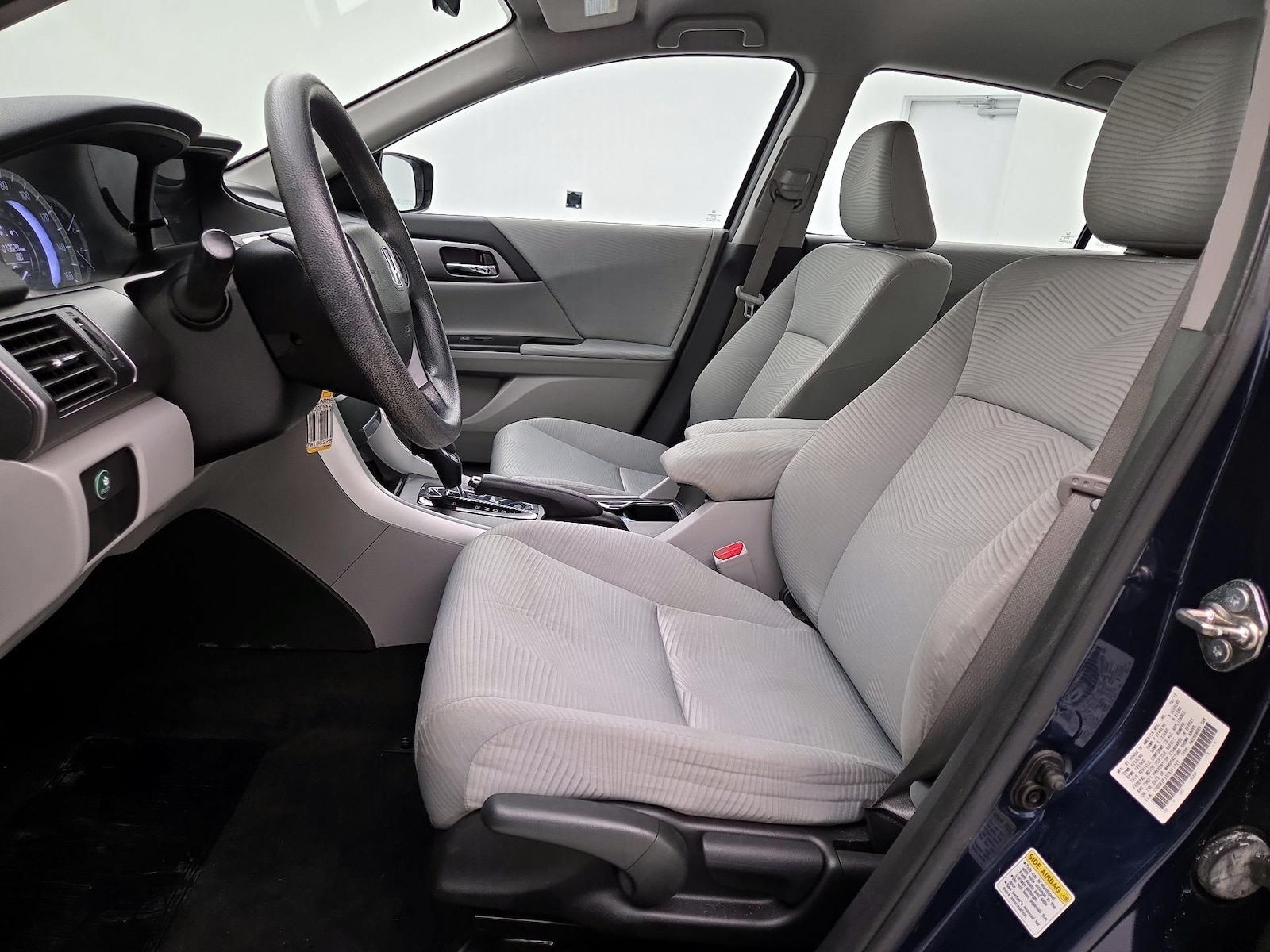 2015 Honda Accord LX - Photo 12