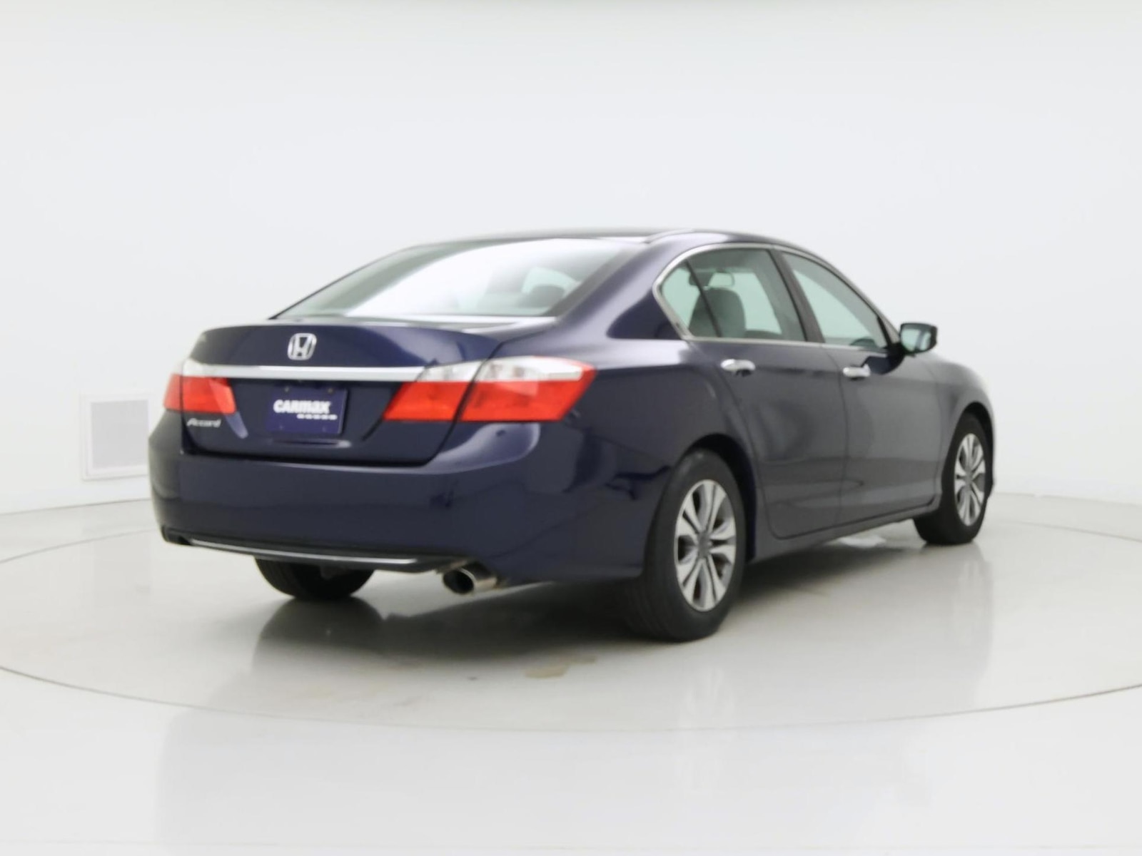 2015 Honda Accord LX - Photo 9