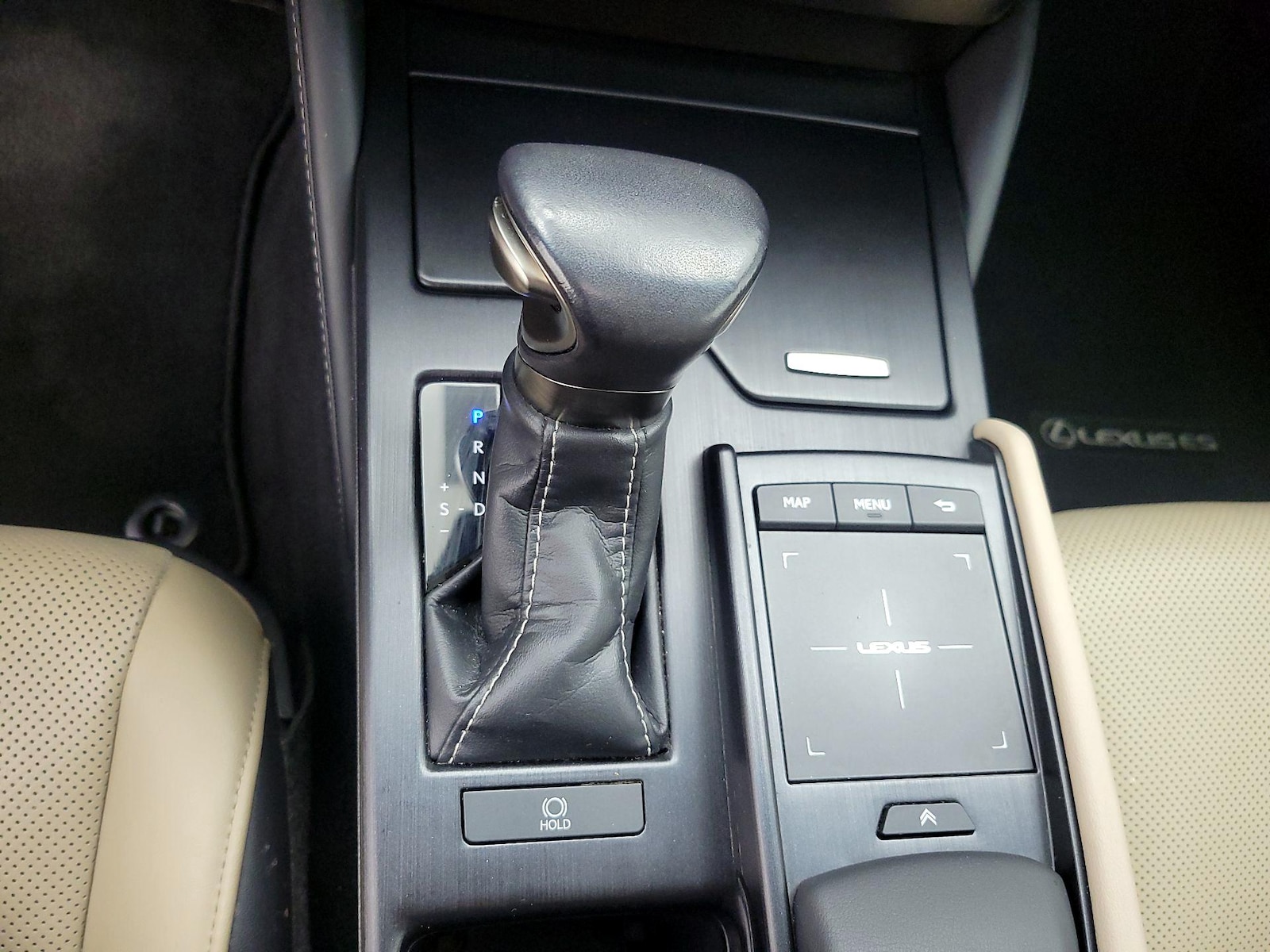 2019 Lexus ES 350 - Photo 19