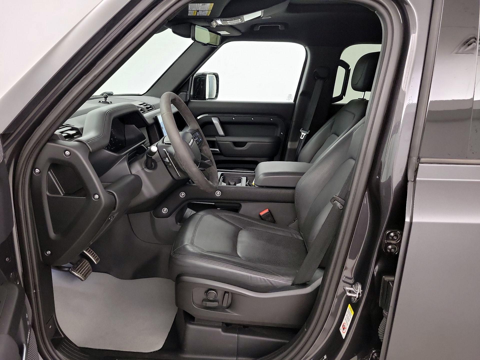 Thumbnail: 2024 Land Rover Defender - 11