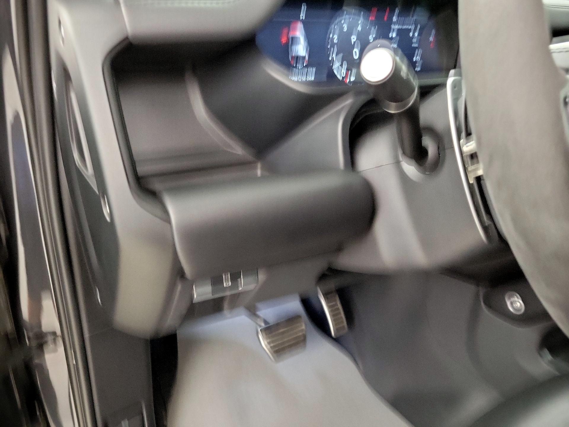 Thumbnail: 2024 Land Rover Defender - 13
