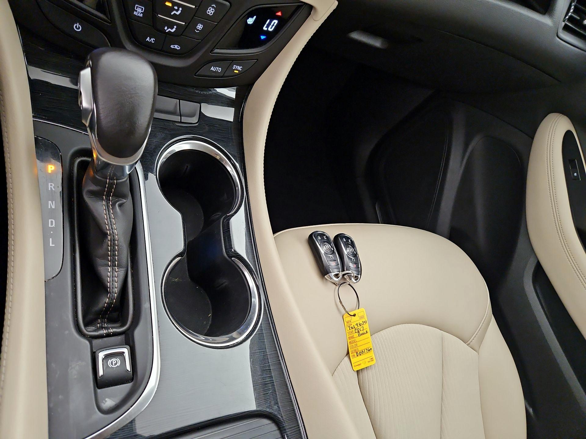 Thumbnail: 2017 Buick Envision - 17