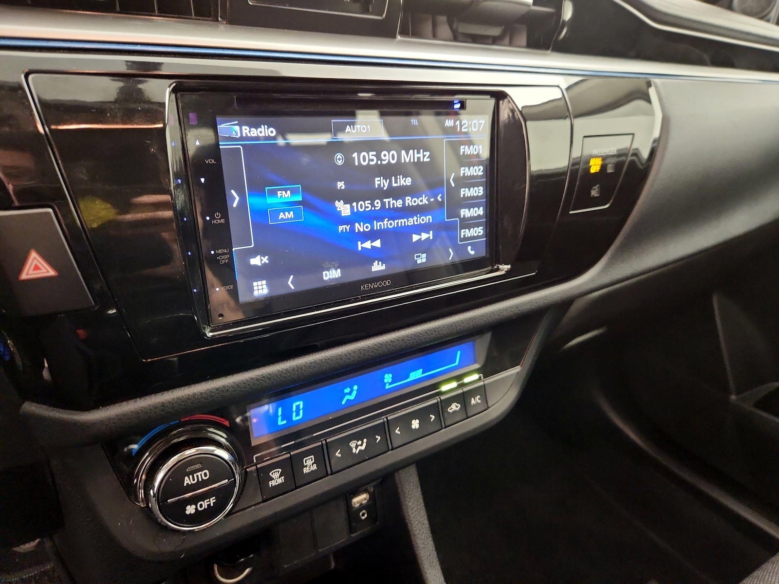 2014 Toyota Corolla S Plus - Photo 16