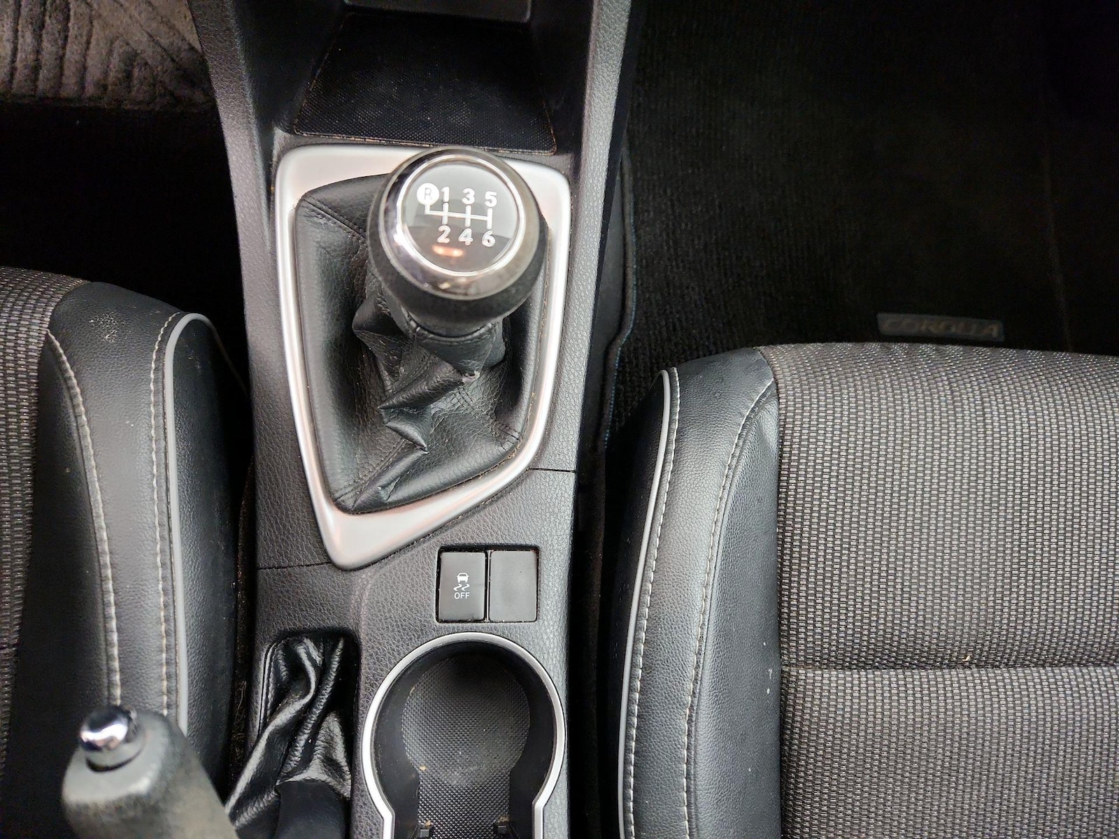 2014 Toyota Corolla S Plus - Photo 18