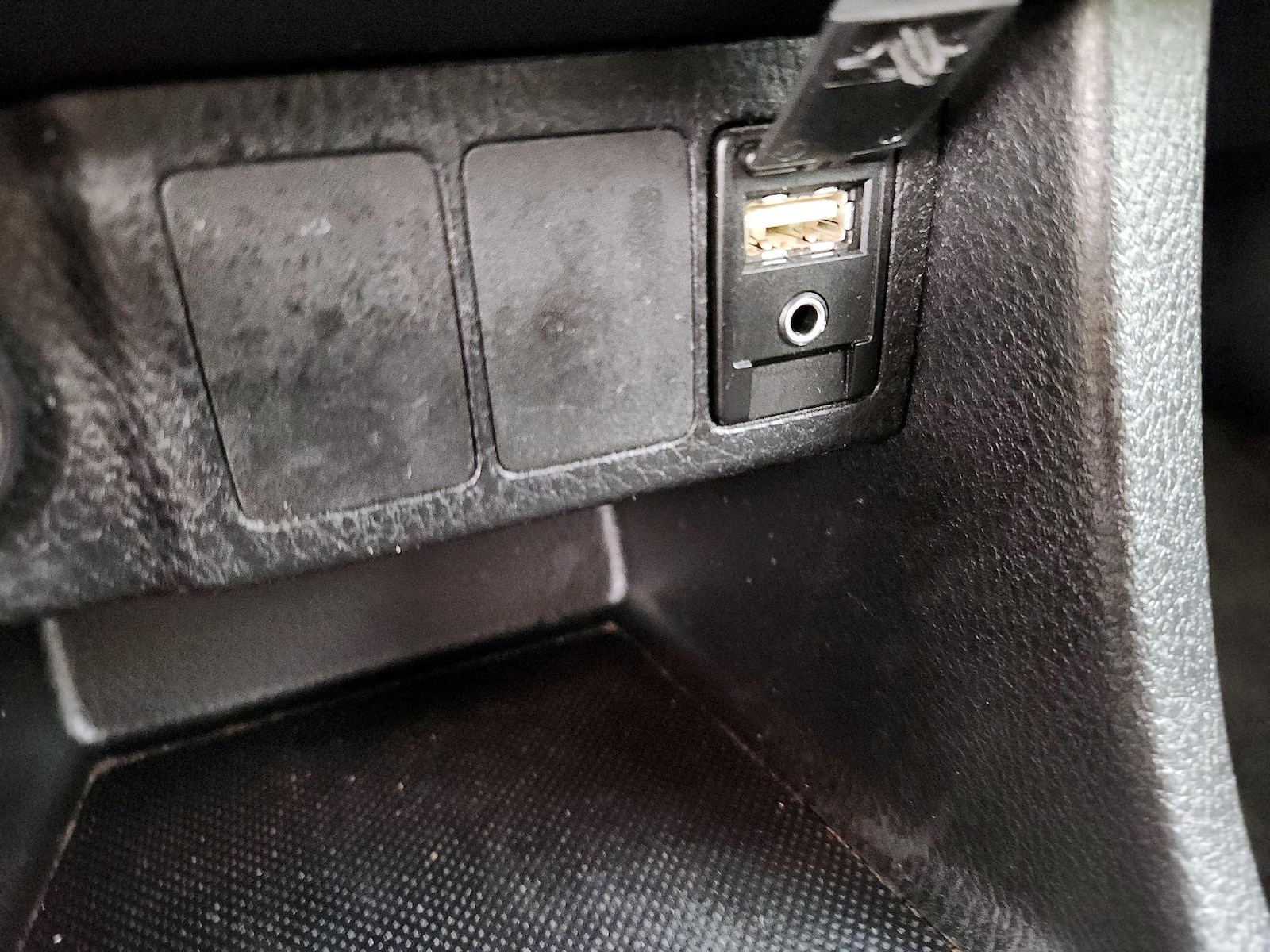 2014 Toyota Corolla S Plus - Photo 19