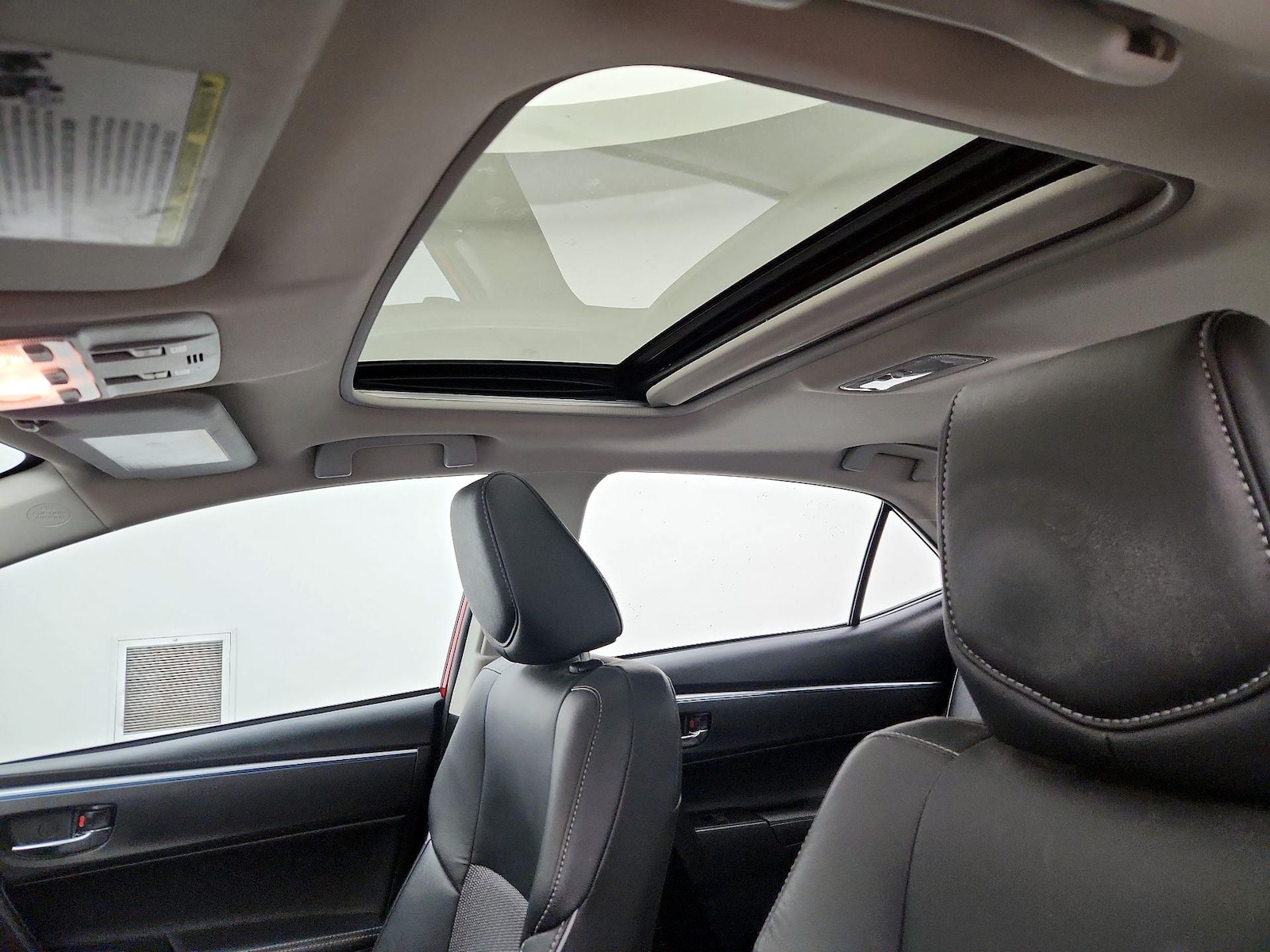 2014 Toyota Corolla S Plus - Photo 20