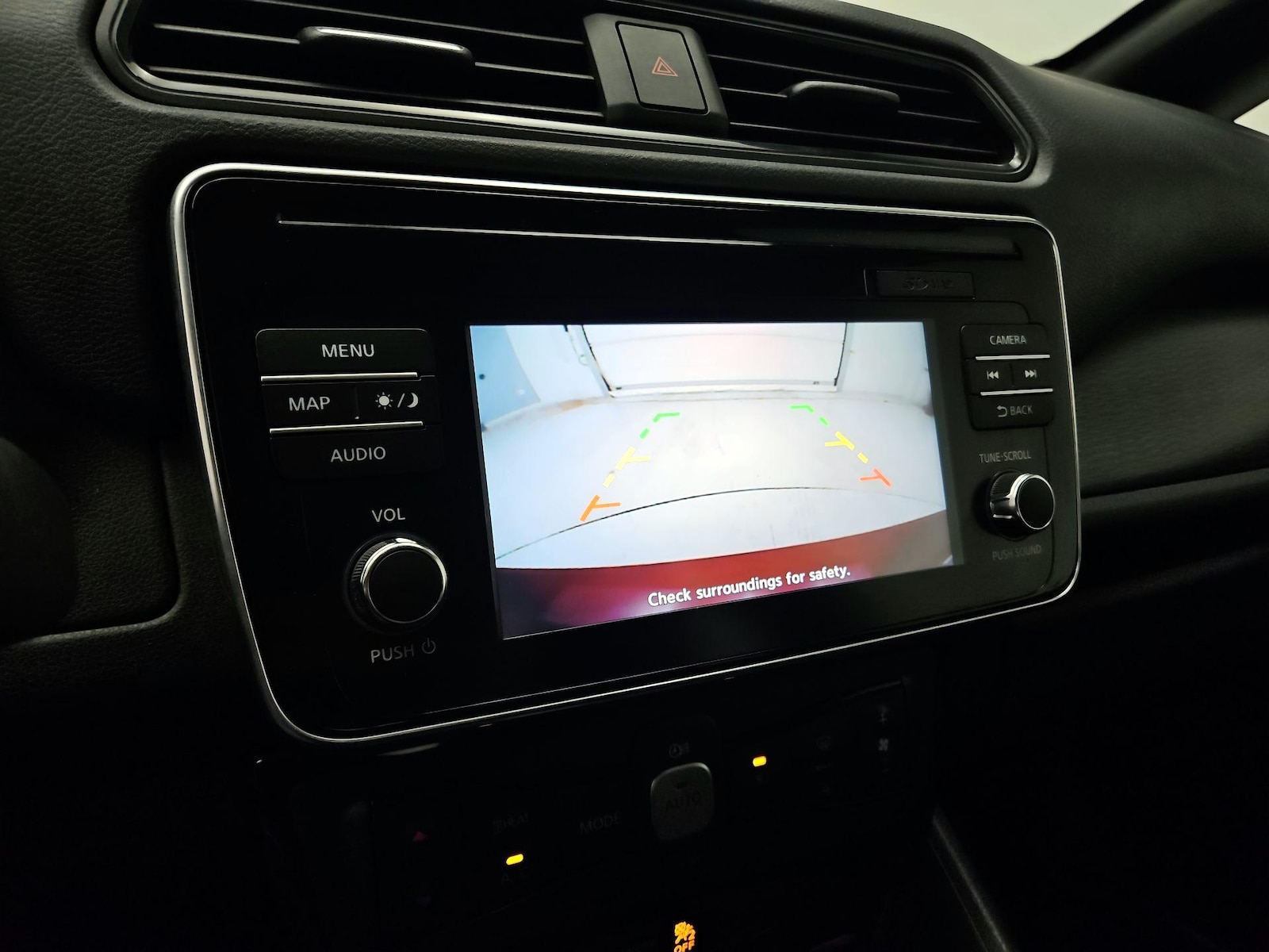2019 Nissan Leaf SV - Photo 16