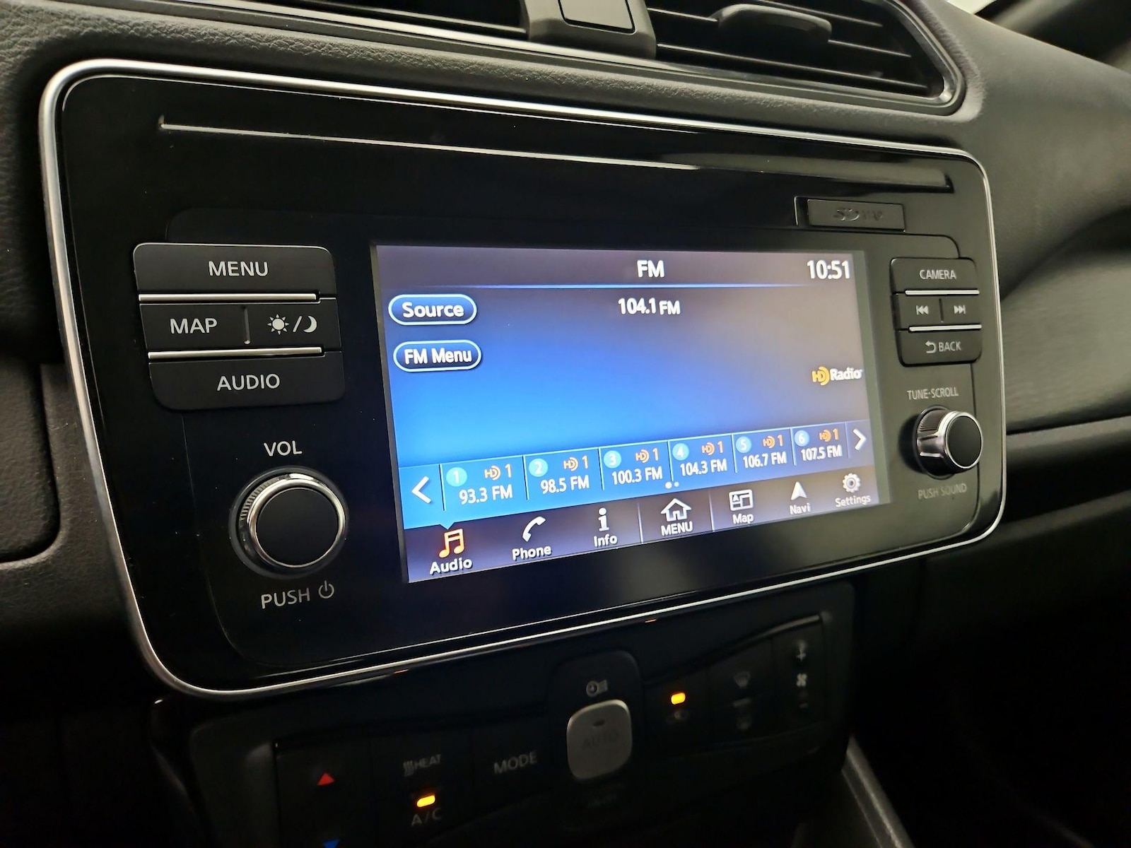 2019 Nissan Leaf SV - Photo 17
