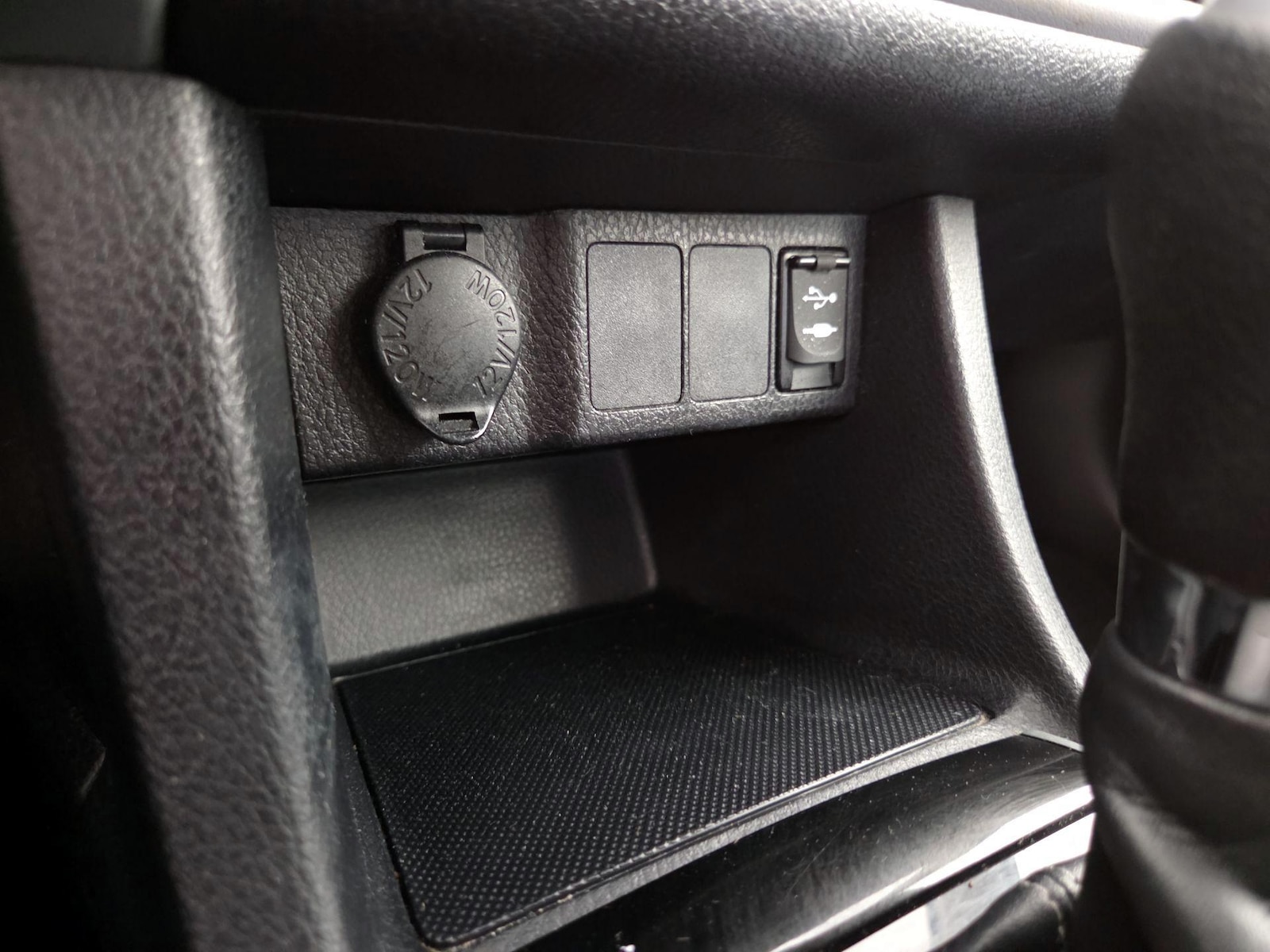 2017 Toyota Corolla LE - Photo 19