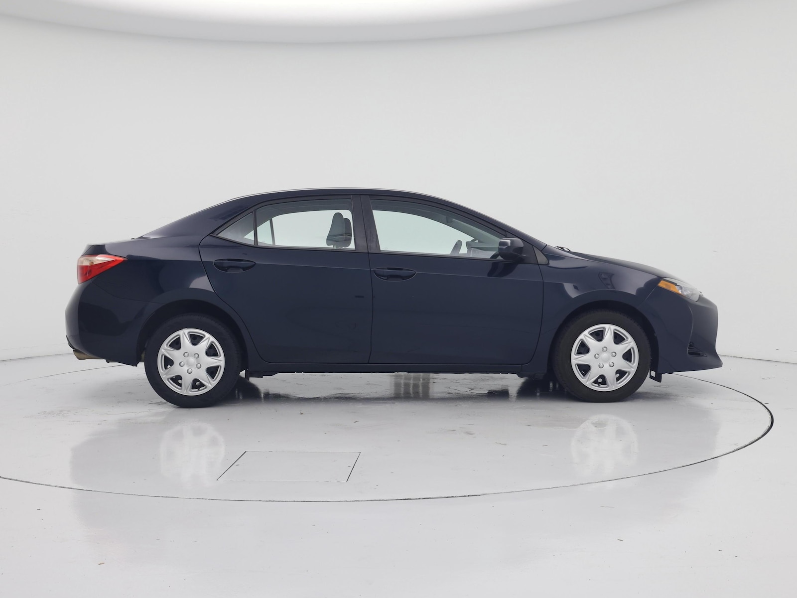 2017 Toyota Corolla LE - Photo 8