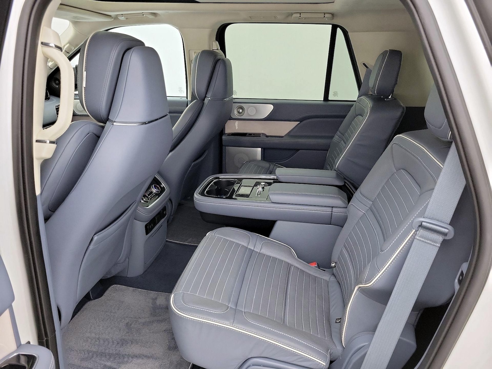 Rear Air Conditioning