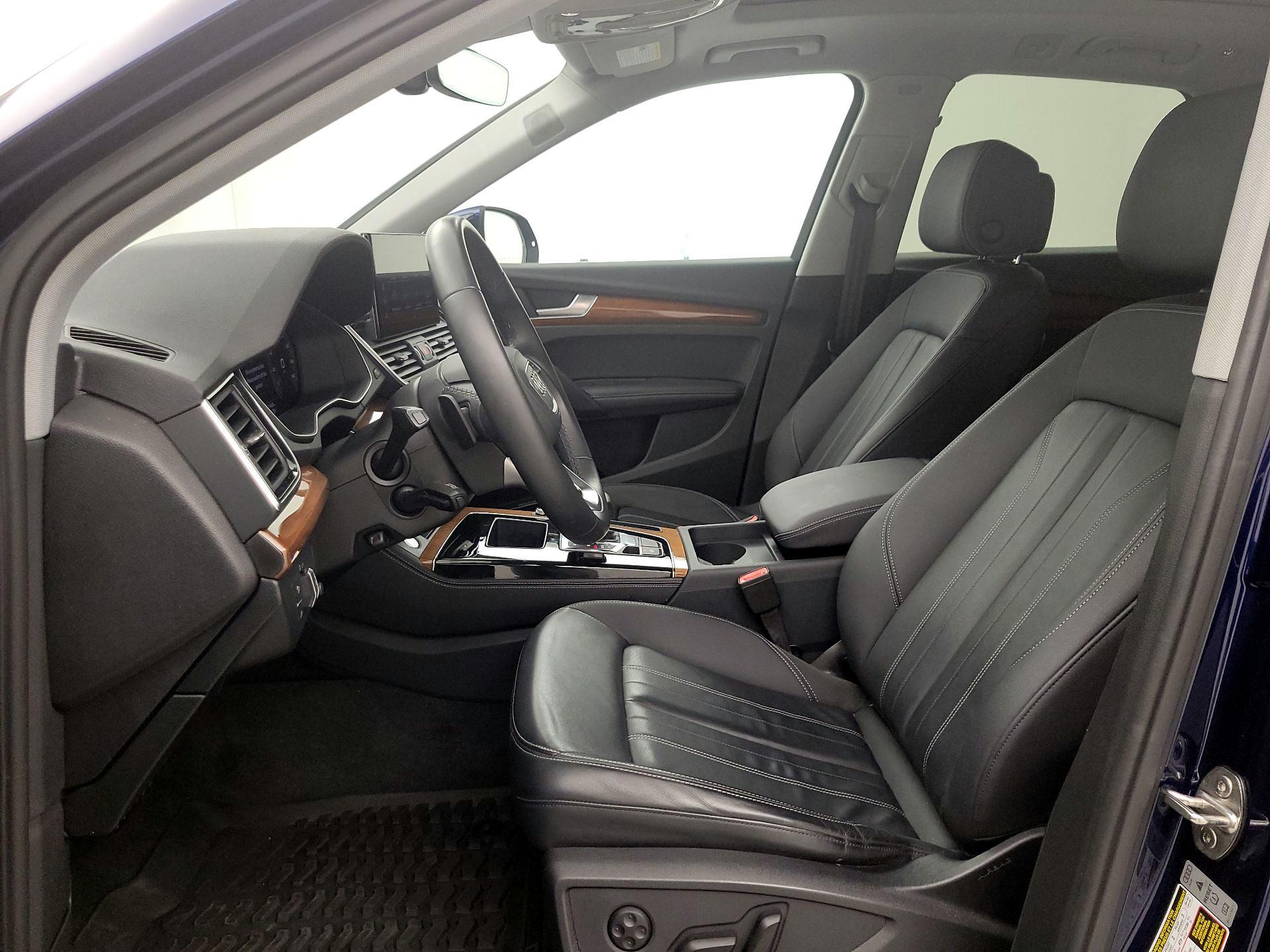 Thumbnail: 2023 Audi Q5 - 11