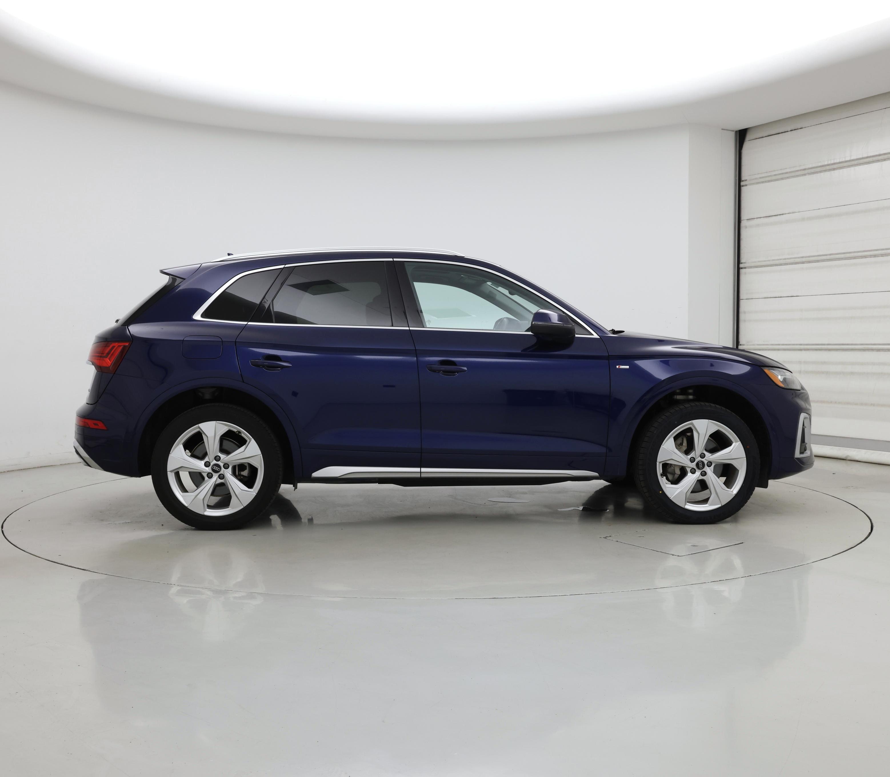 Thumbnail: 2023 Audi Q5 - 7
