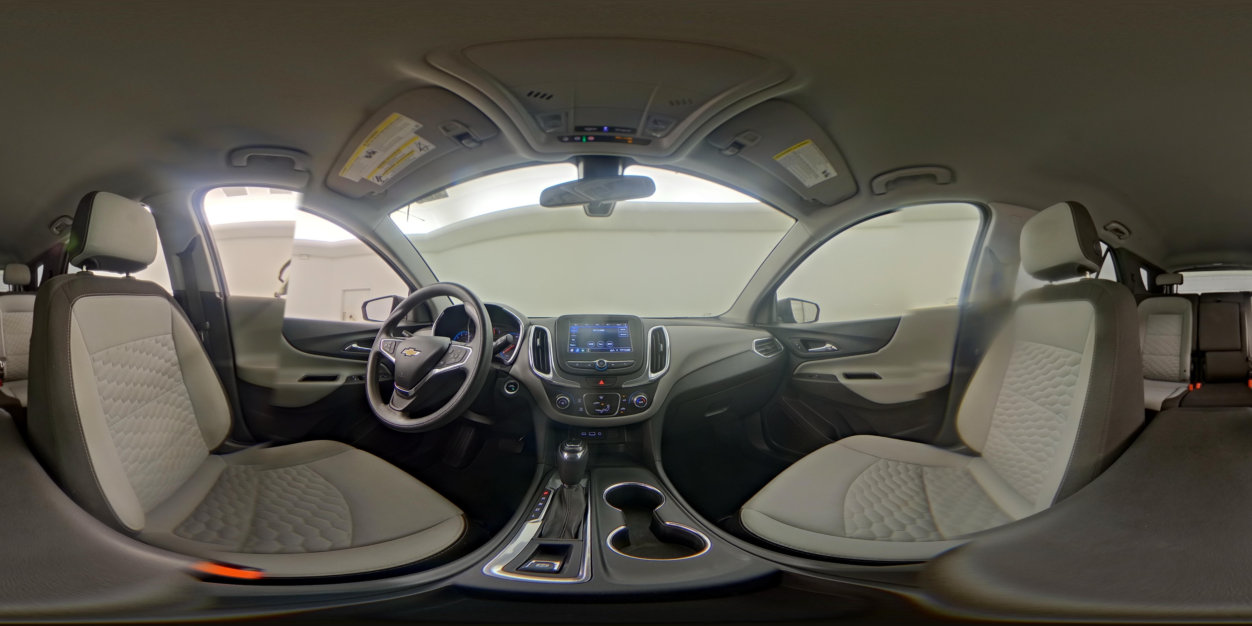 2019 Chevrolet Equinox LS - Photo 24